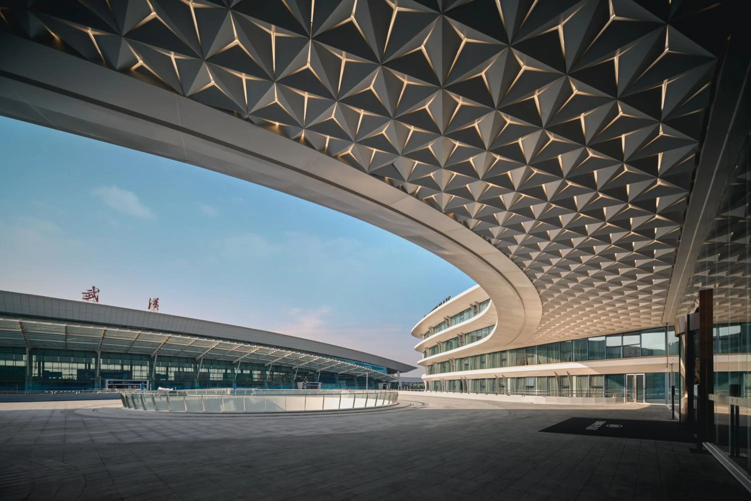 Property building in Crowne Plaza Wuhan Tianhe Airport by IHG