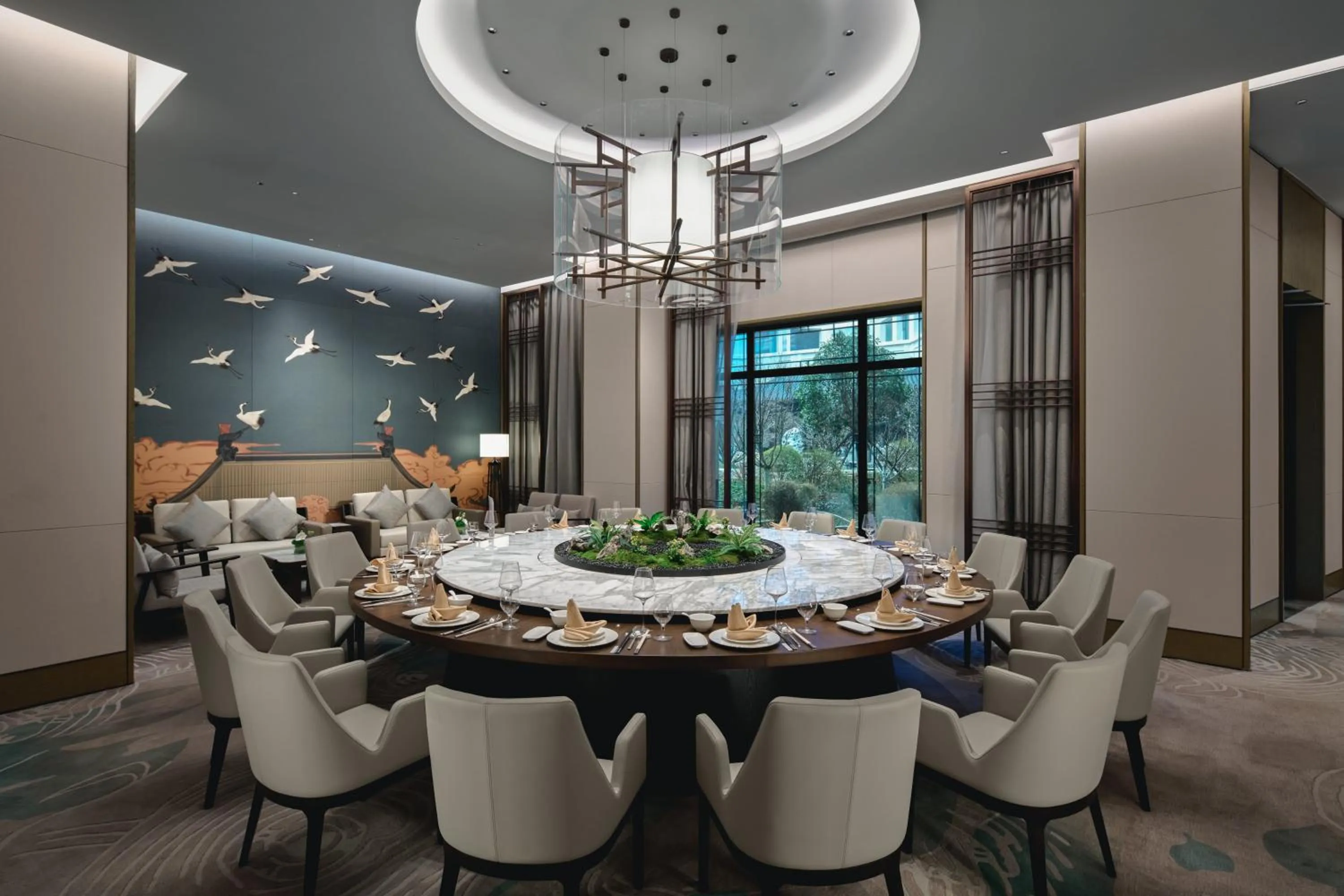 Restaurant/places to eat in Crowne Plaza Wuhan Tianhe Airport by IHG