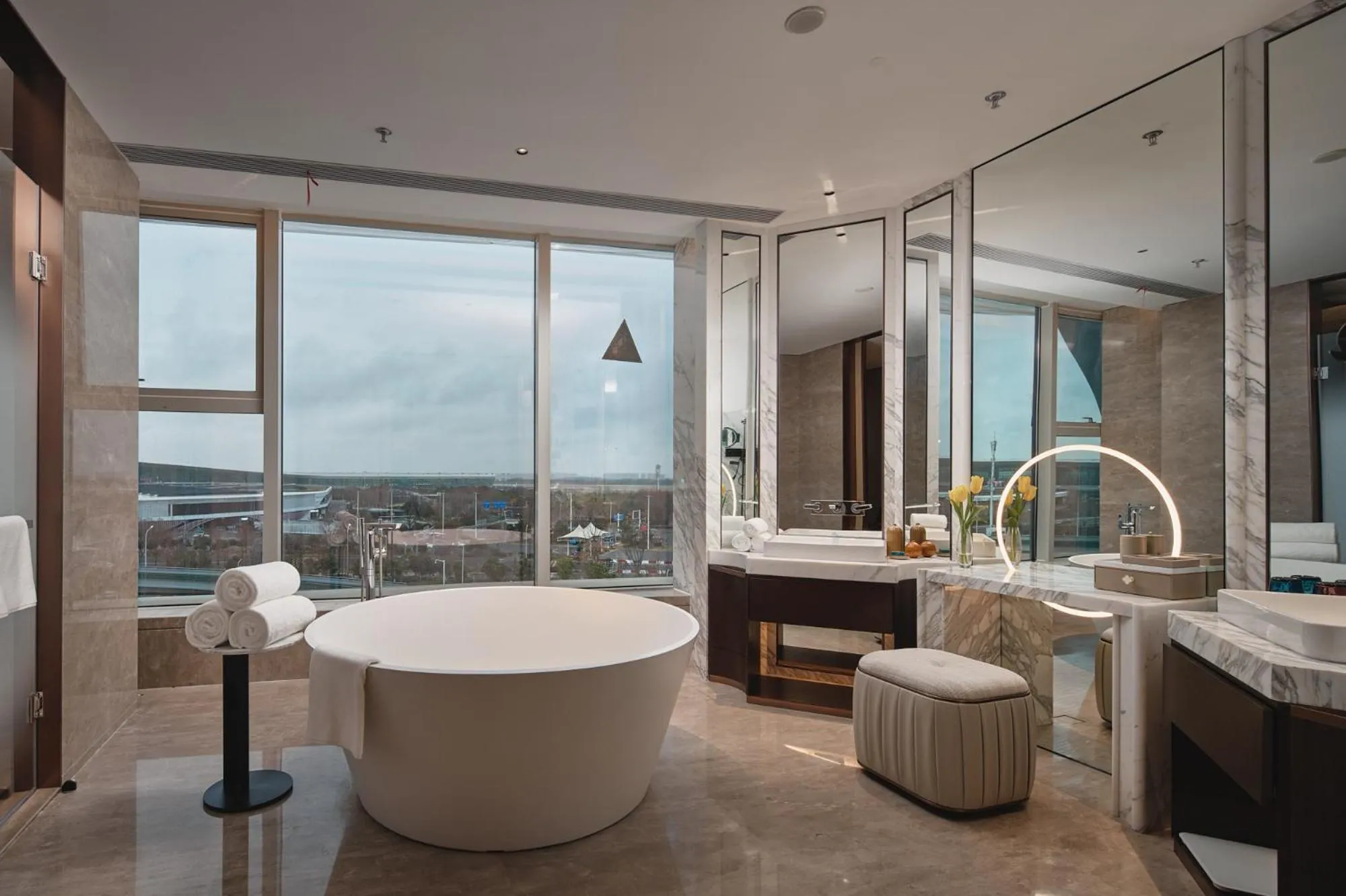 Bathroom in Crowne Plaza Wuhan Tianhe Airport by IHG