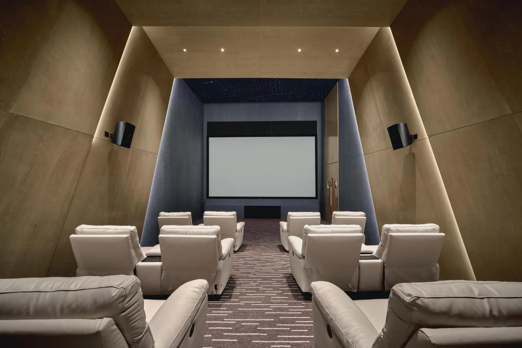 Fitness centre/facilities in Holiday Inn Wuhan Tianhe Airport by IHG