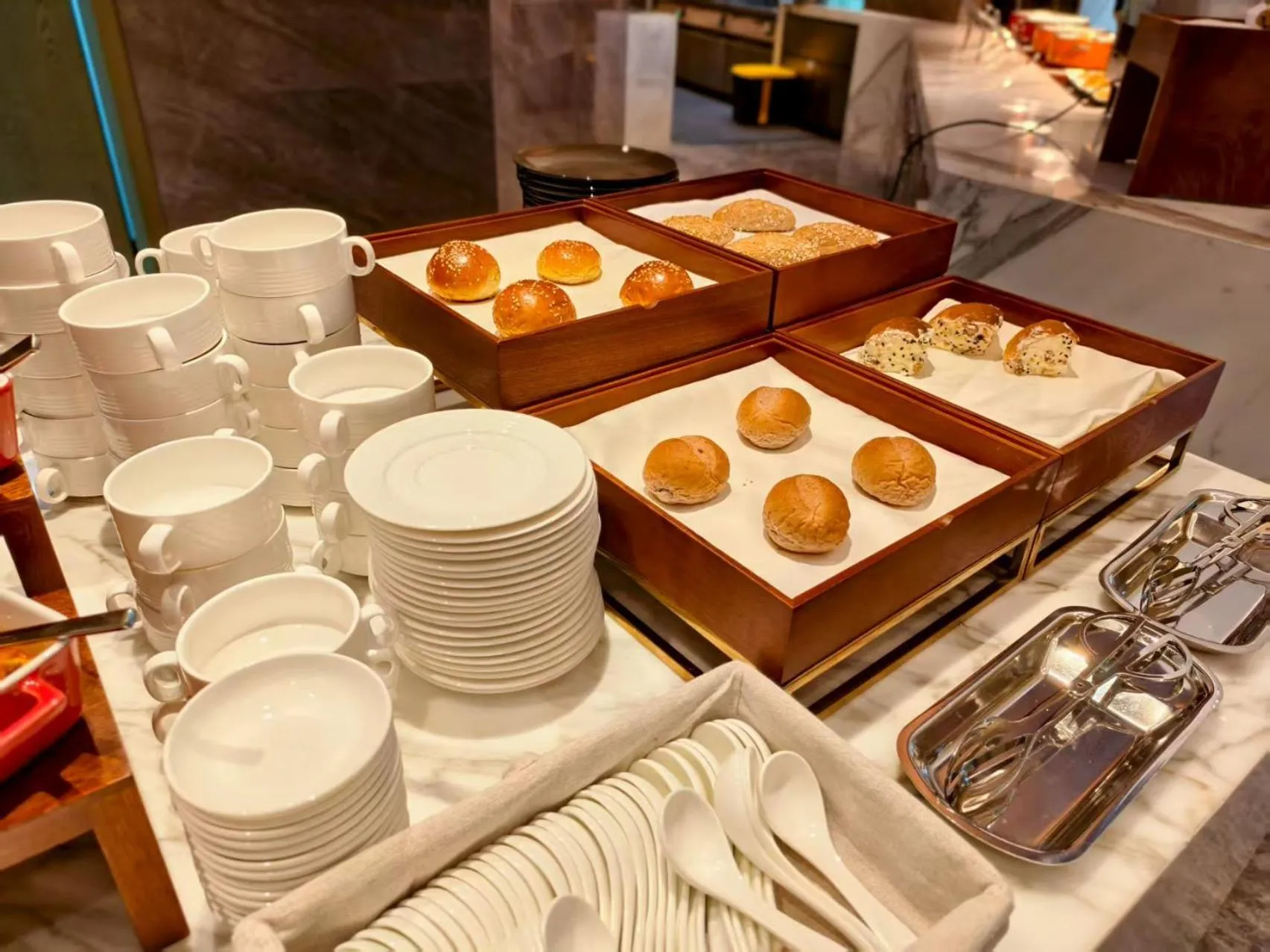 Breakfast in Holiday Inn Wuhan Tianhe Airport by IHG