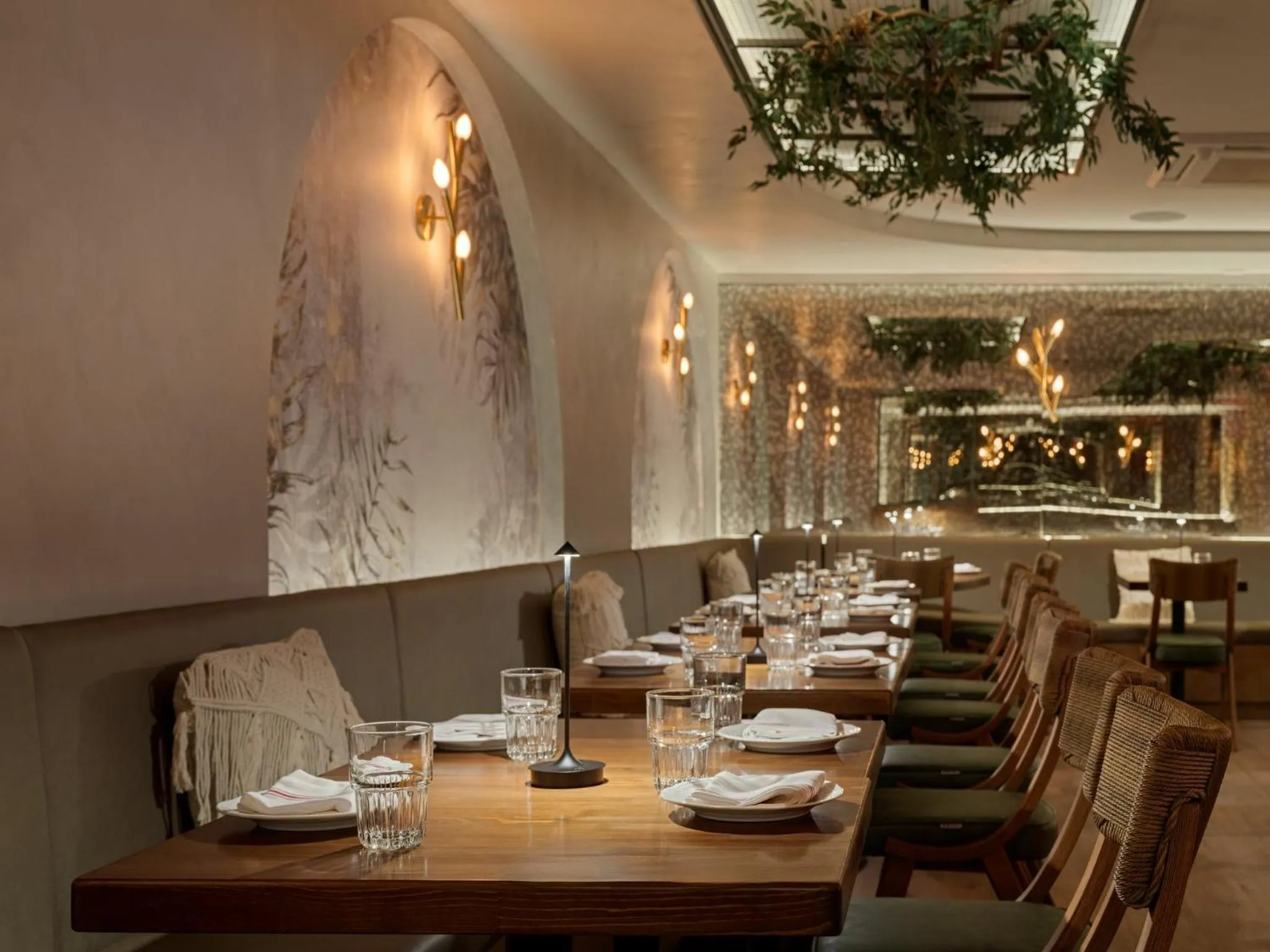 Restaurant/places to eat in voco Astoria by IHG