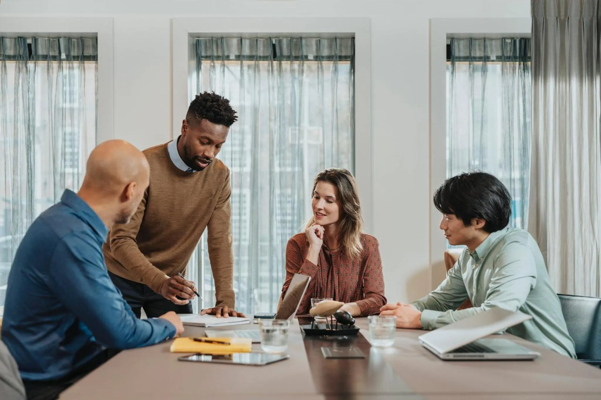 Meeting/conference room in voco Astoria by IHG