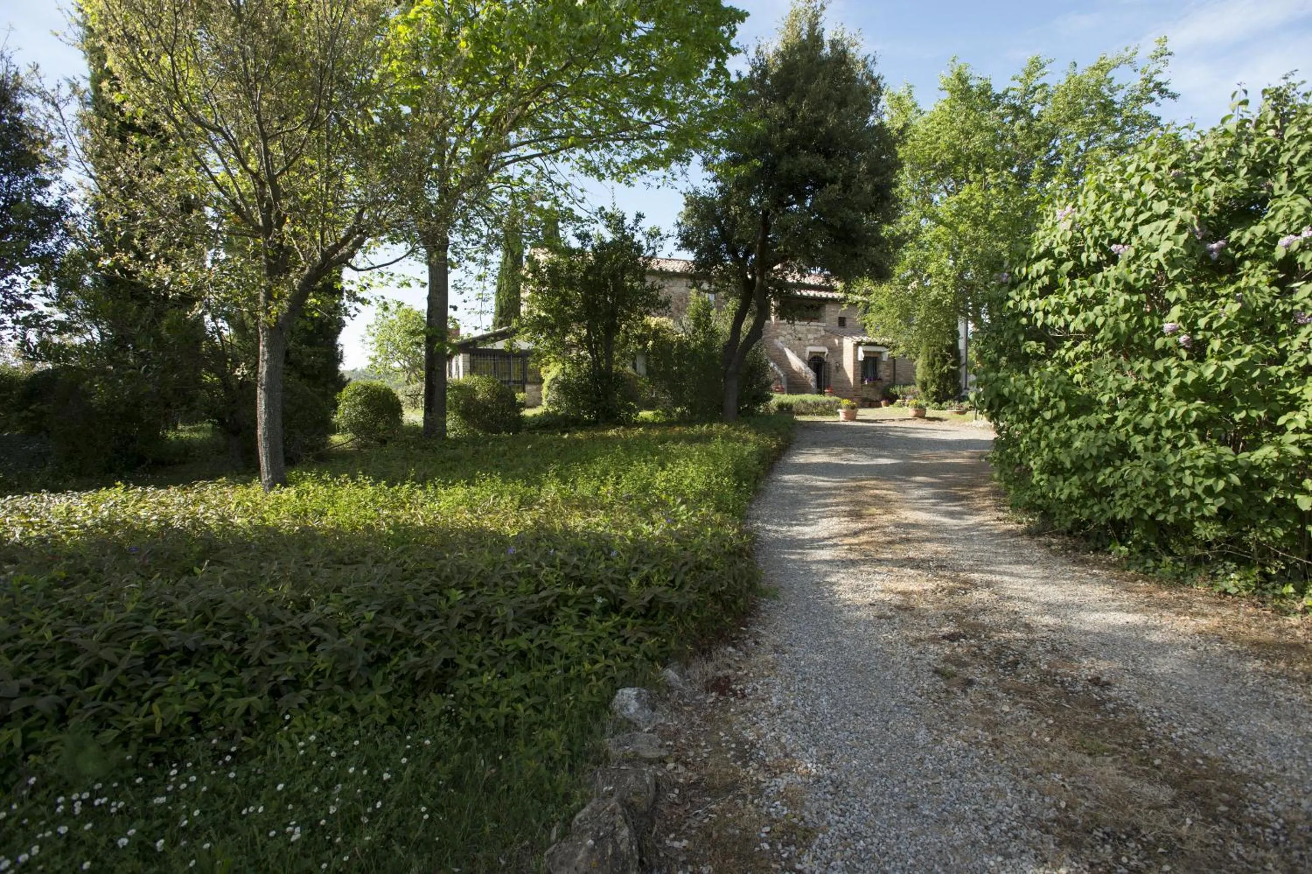 Garden in La Vittoria 10 – La Soglia della Val d’Orcia