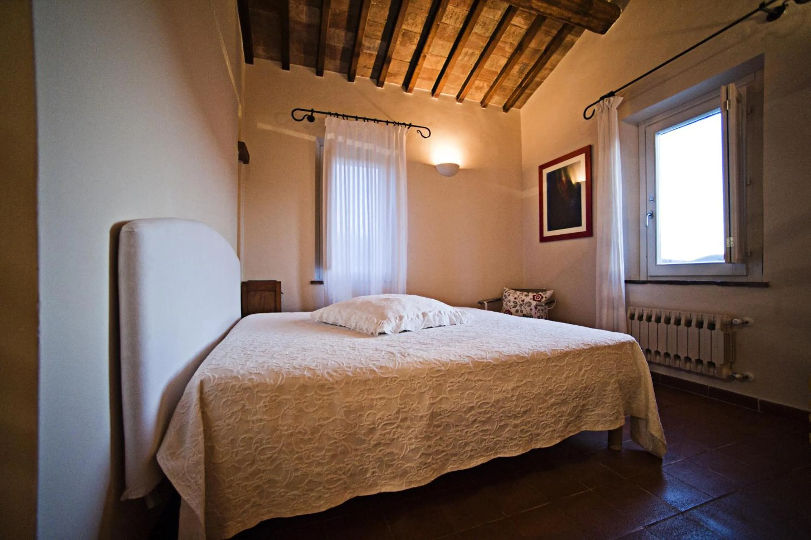 Bedroom, Bed in La Vittoria 10 – La Soglia della Val d’Orcia