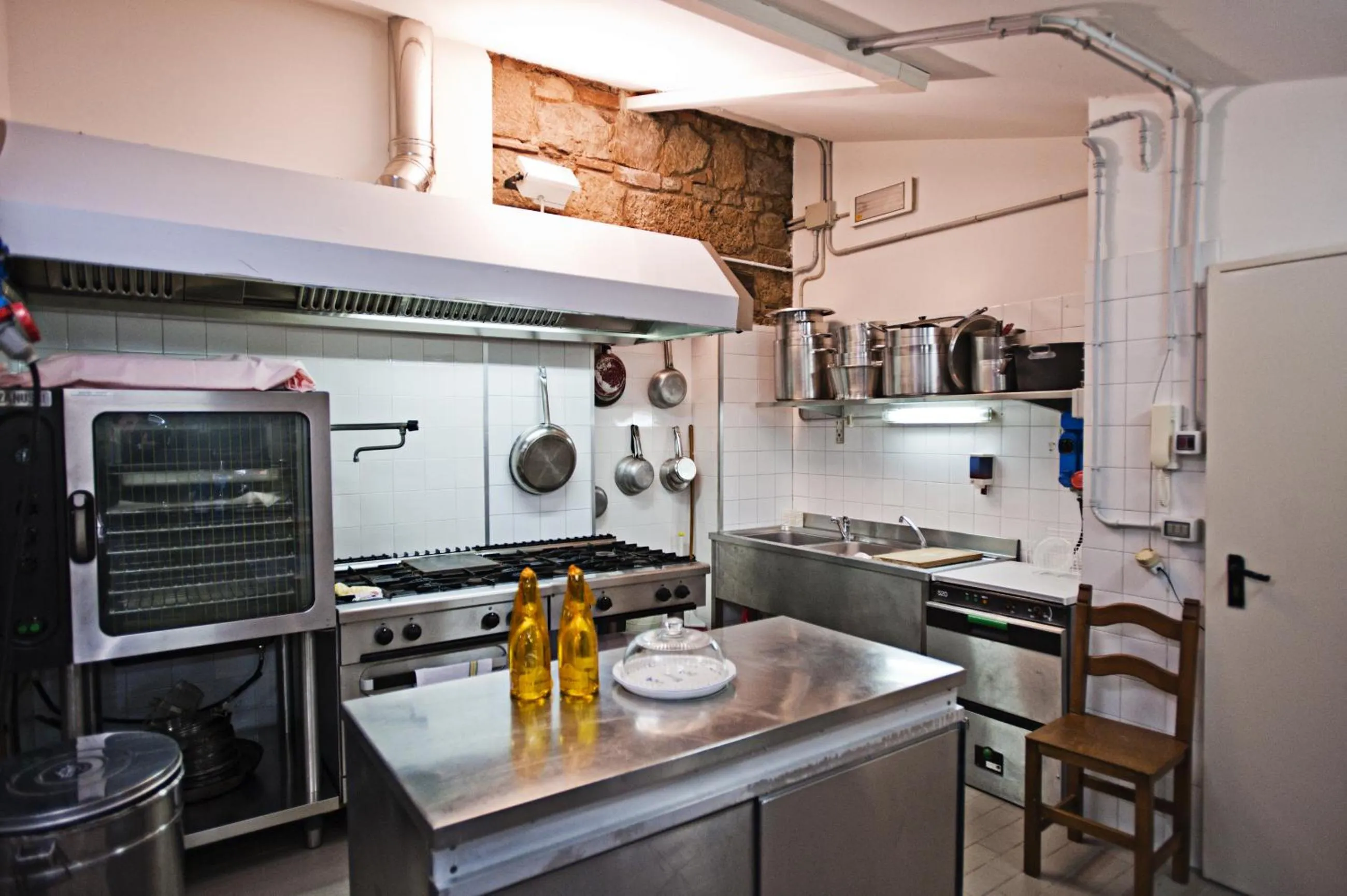 Communal kitchen in La Vittoria 10 – La Soglia della Val d’Orcia