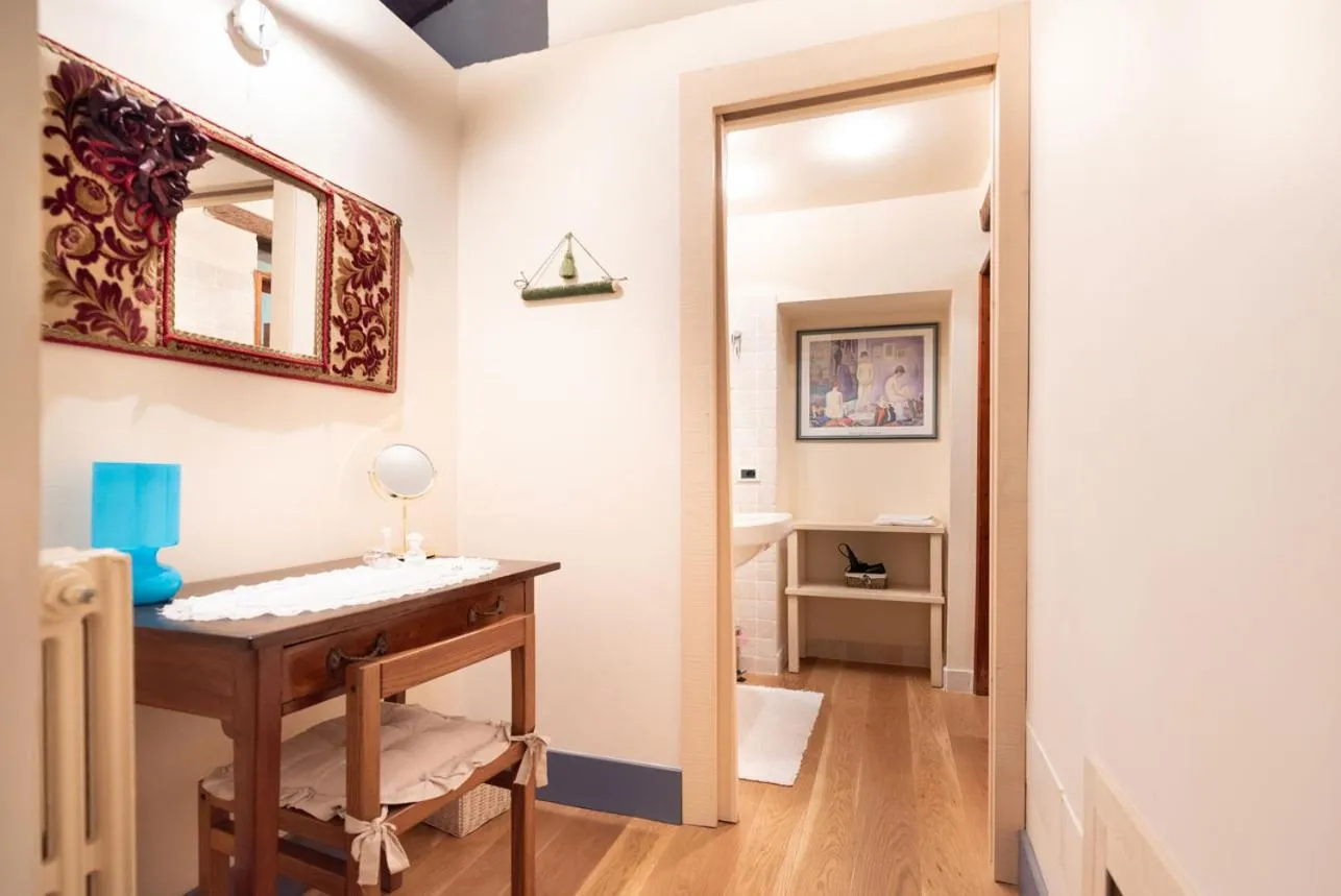 Bathroom in La Vittoria 10 – La Soglia della Val d’Orcia