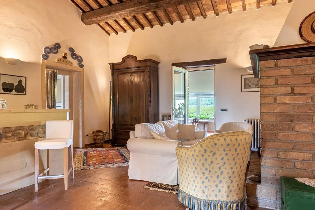 Seating area in La Vittoria 10 – La Soglia della Val d’Orcia