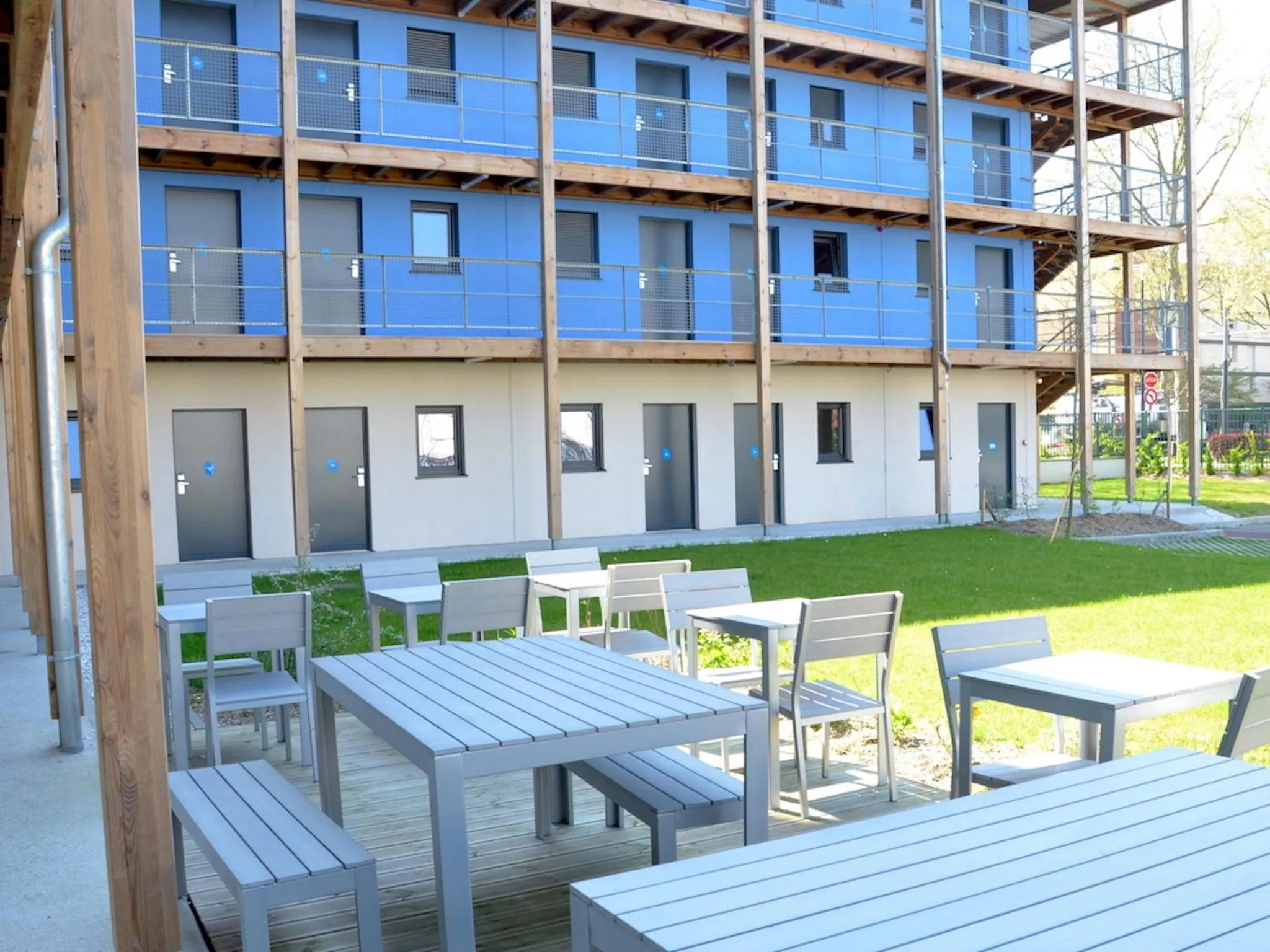 Patio in Eklo Hotels Le Havre