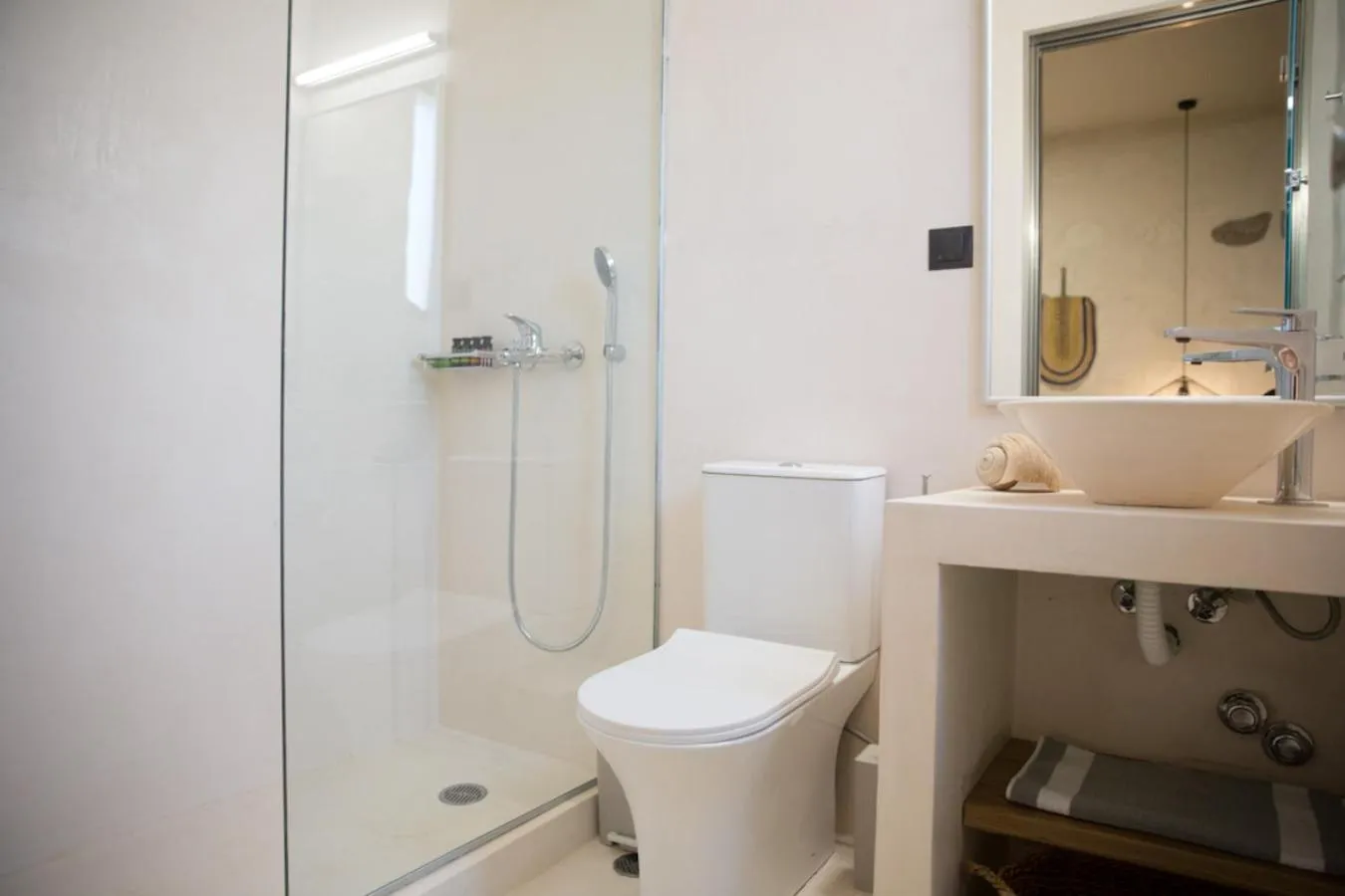 Bathroom in Afentiko Pigadi