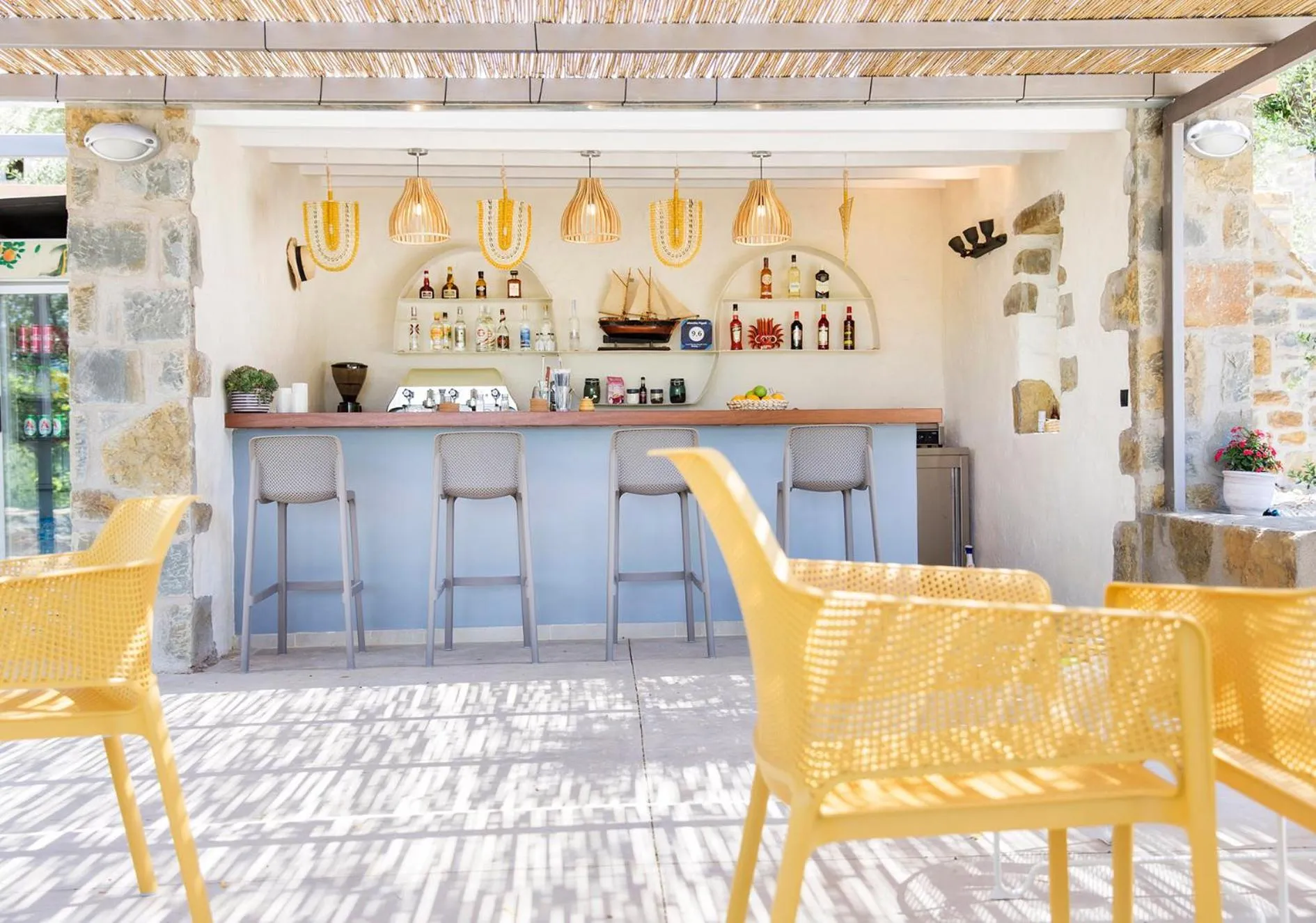 Drinks in Afentiko Pigadi