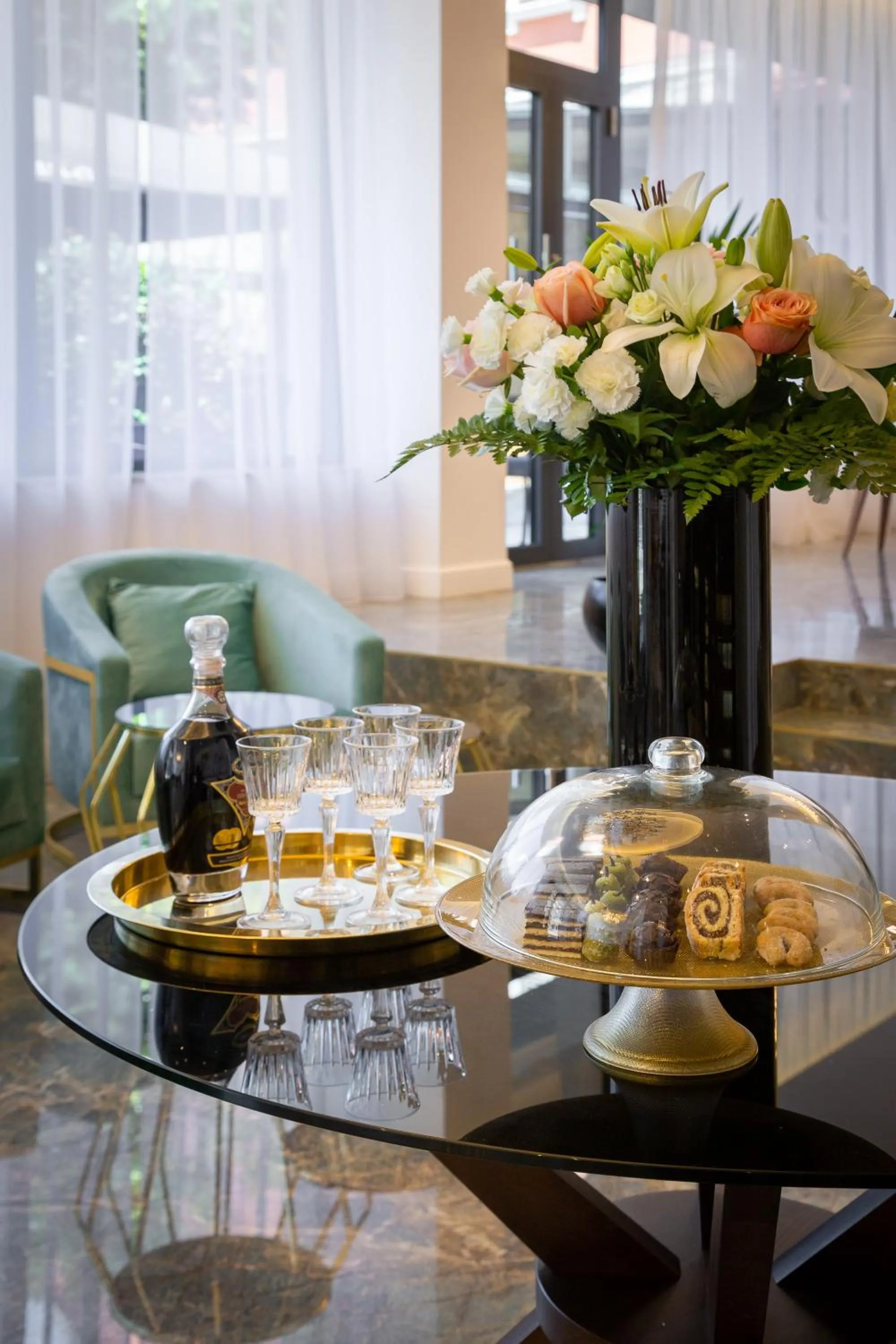 Alcoholic drinks in Hotel Corner