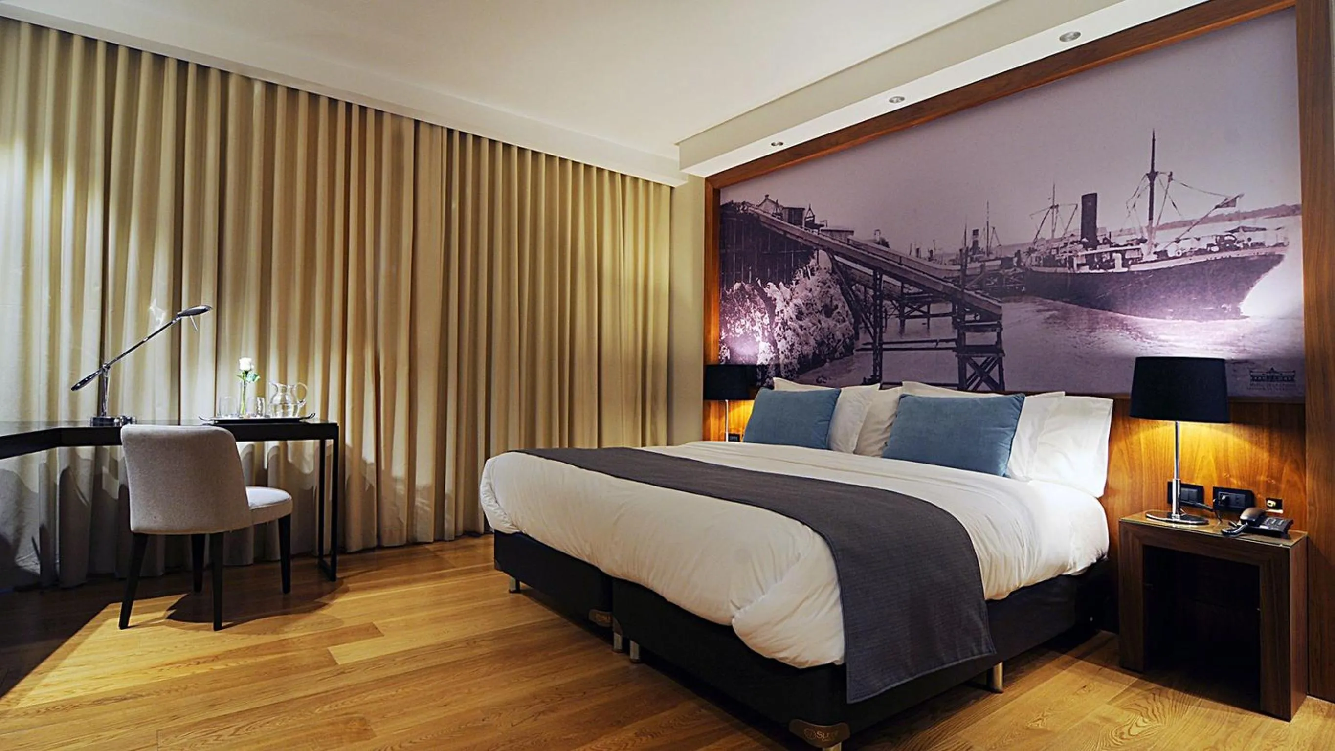 Photo of the whole room, Bed in Puerto Norte Design Hotel