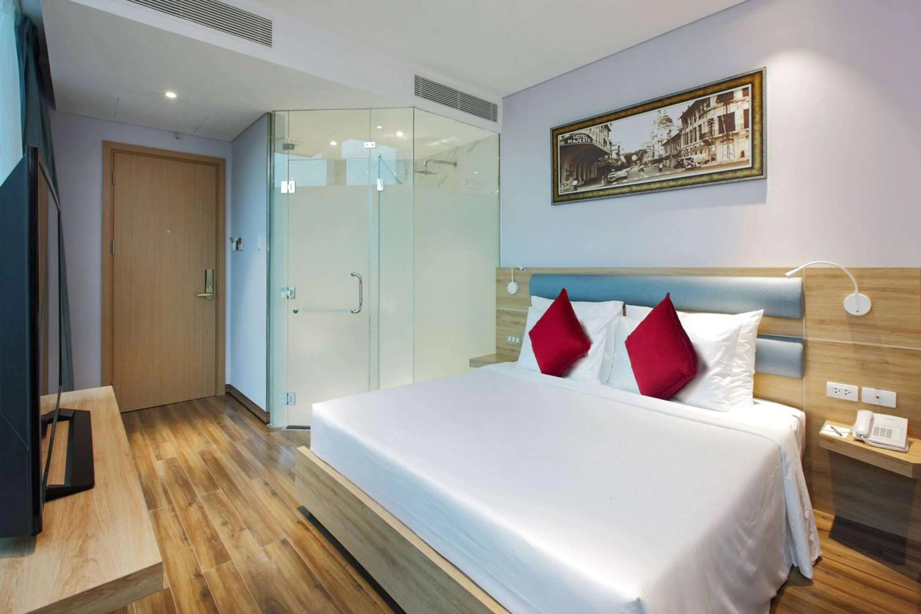 Photo of the whole room, Bed in Adora Mira Riverside - Upgrading for your comfort