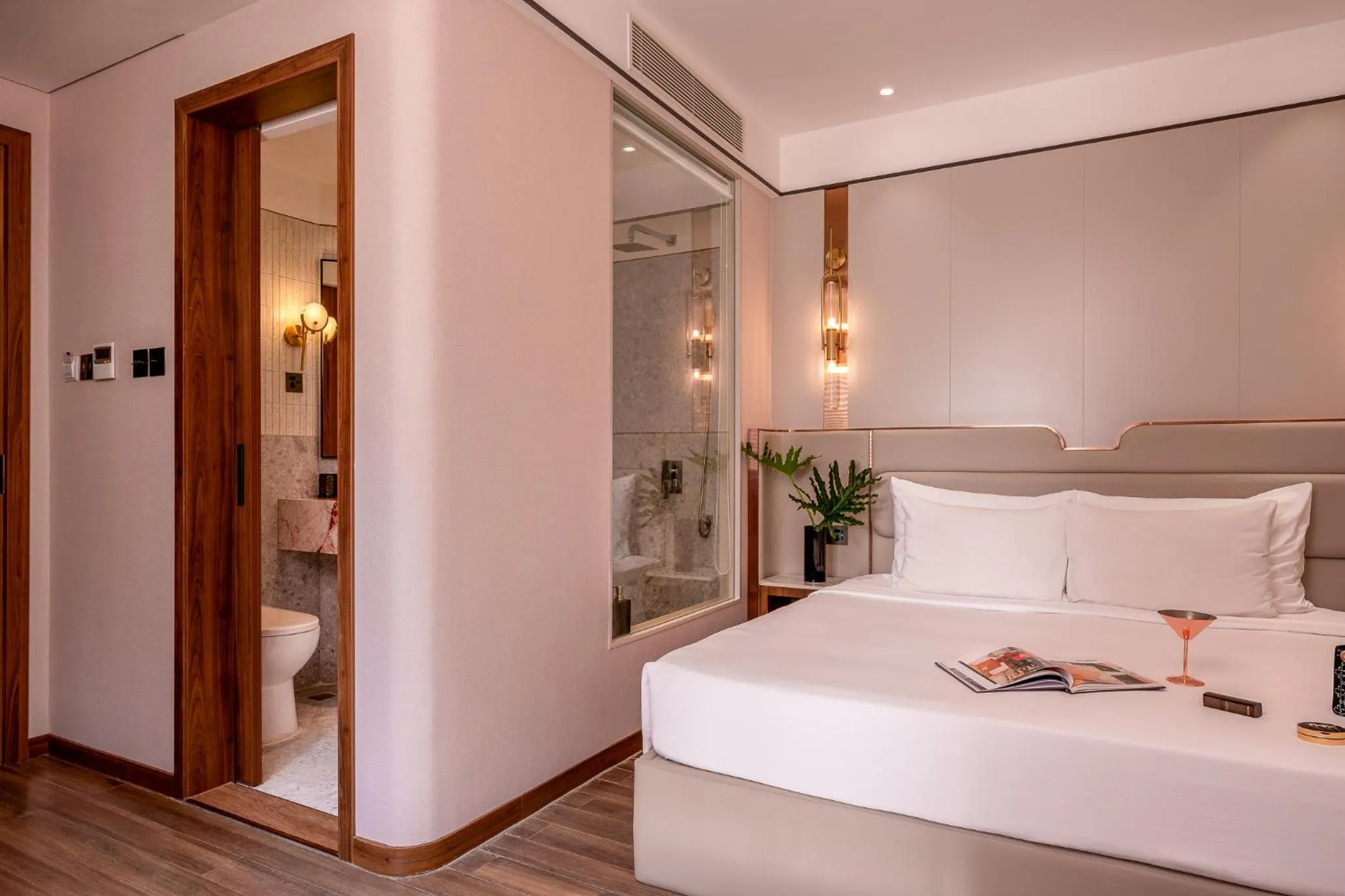 Shower, Bed in Adora Mira Riverside