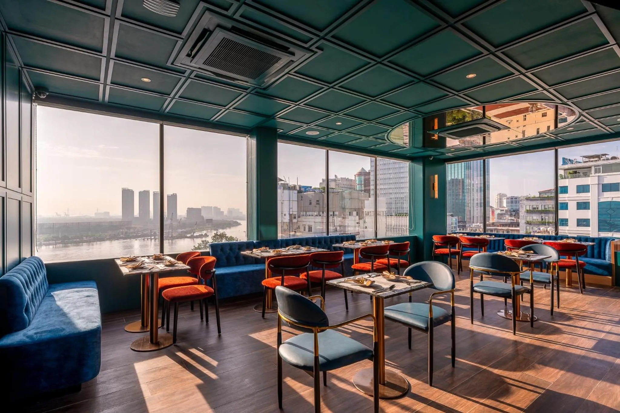 Restaurant/places to eat in Adora Mira Riverside