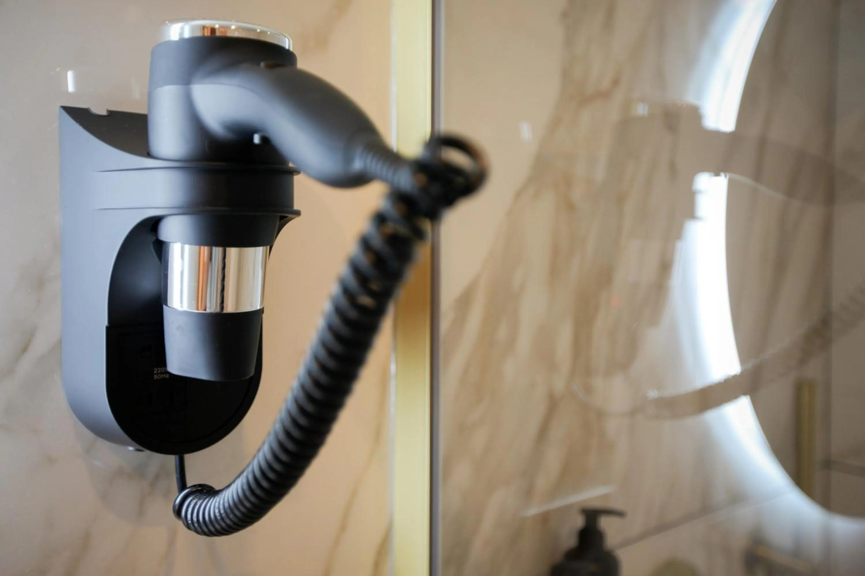 hair dryier in The FLOOR