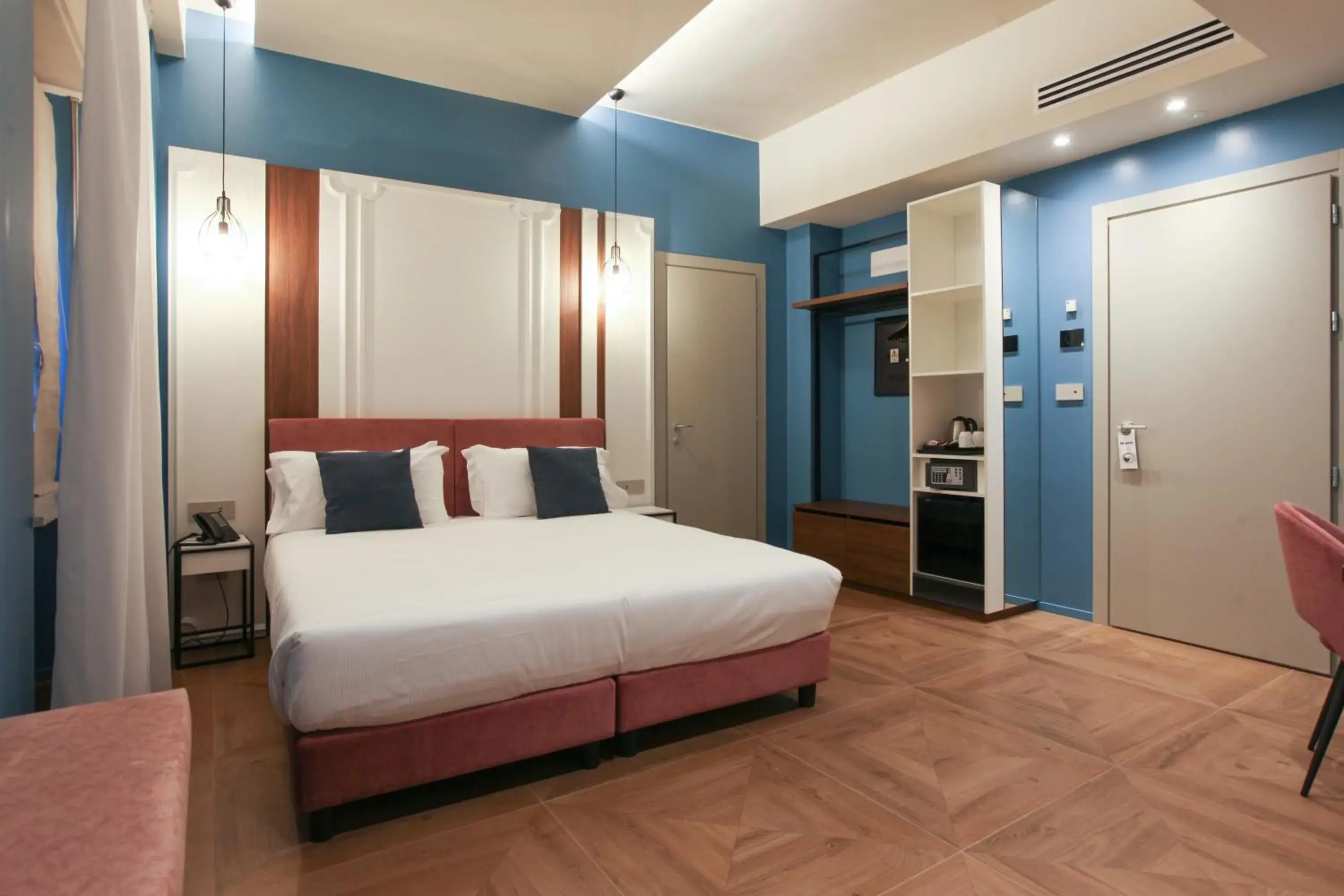 Superior Double or Twin Room with City View in The FLOOR Superior Double or Twin Room with City View in The FLOOR