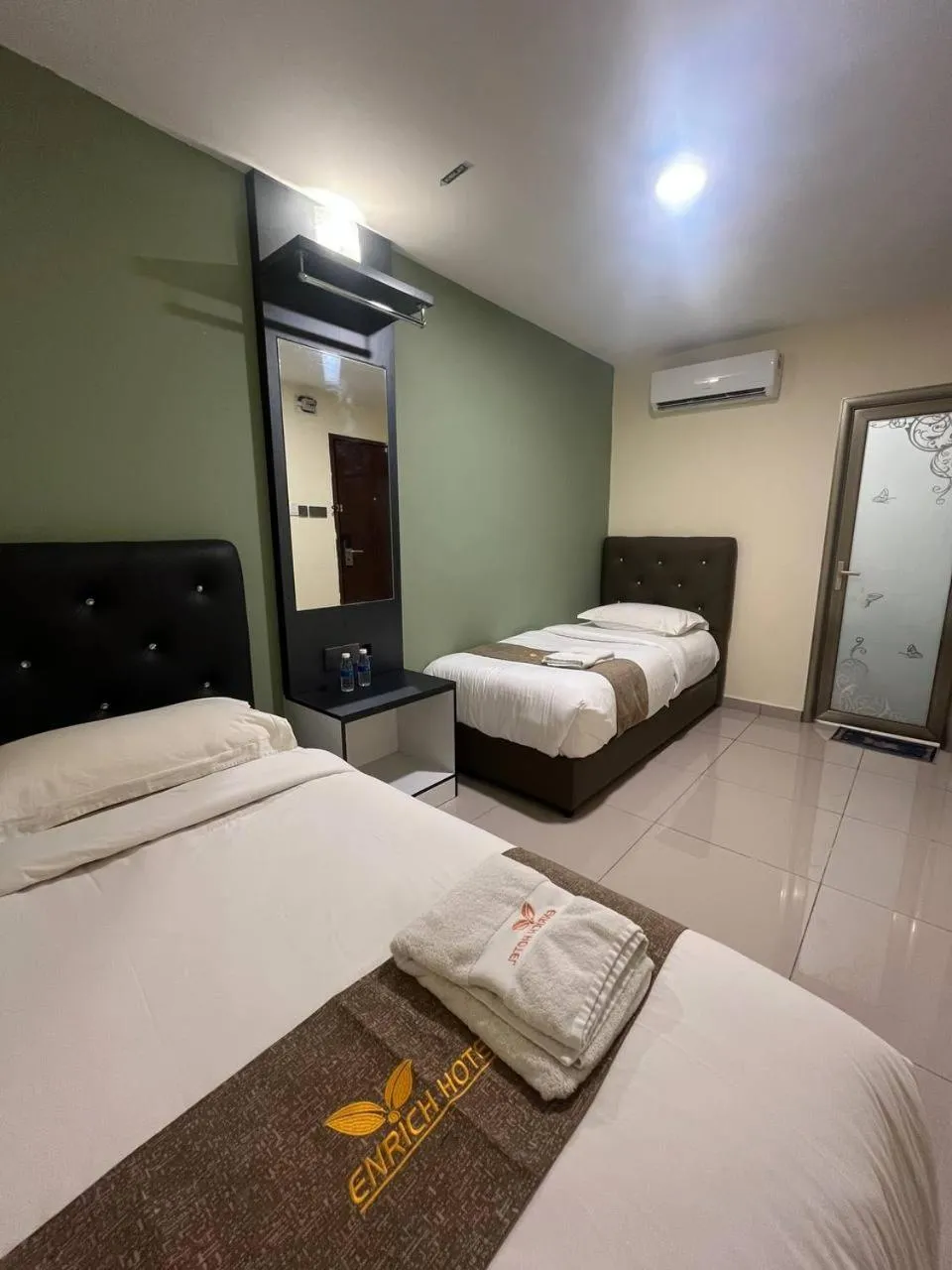 Bed in Enrich Hotel Setia Alam by uBook