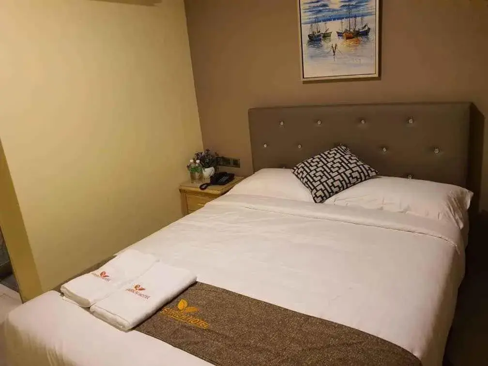 Standard King Room in Enrich Hotel Setia Alam by uBook Standard King Room in Enrich Hotel Setia Alam by uBook