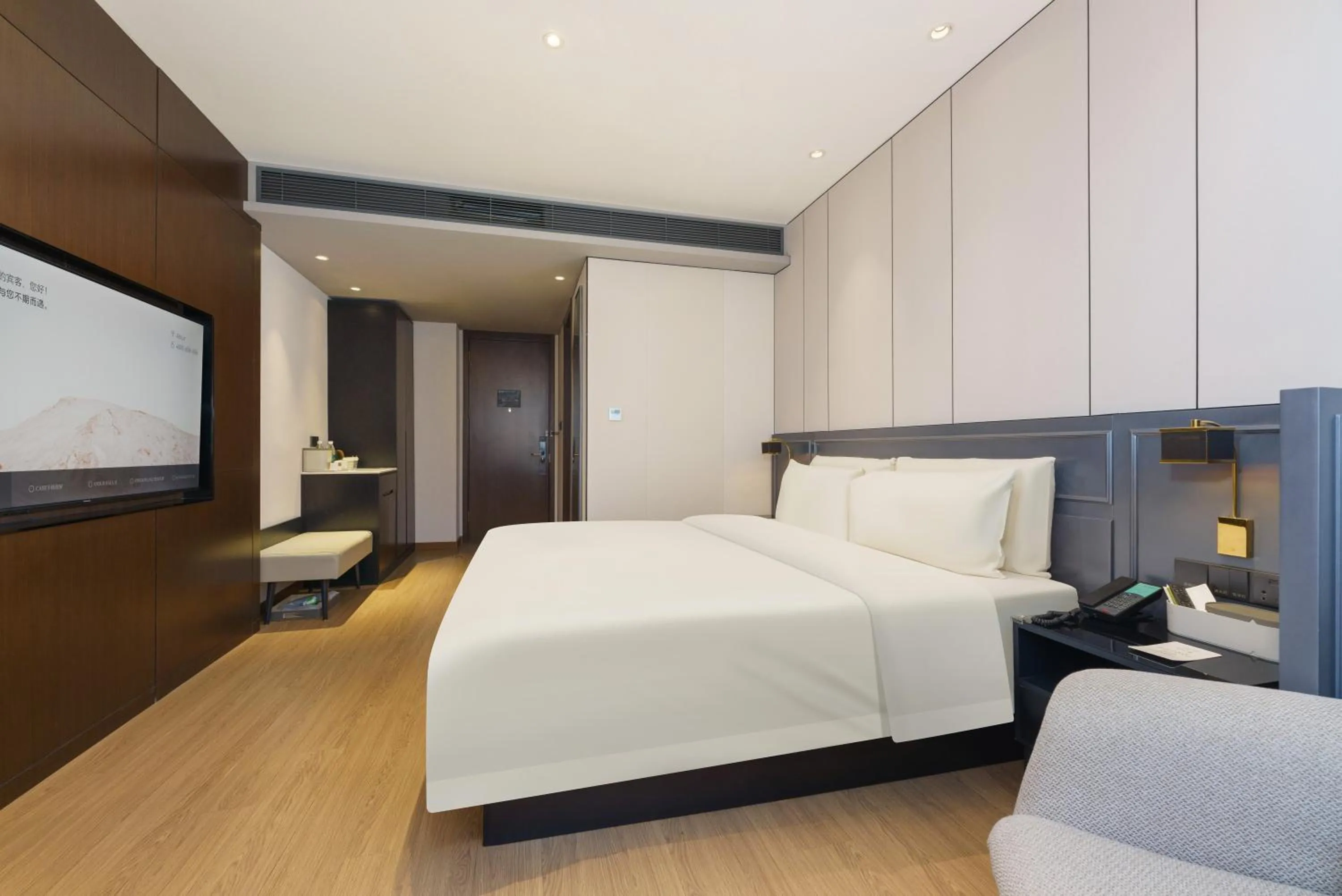 Bed in Atour X Hotel Dalian Development Zone Ansheng Plaza