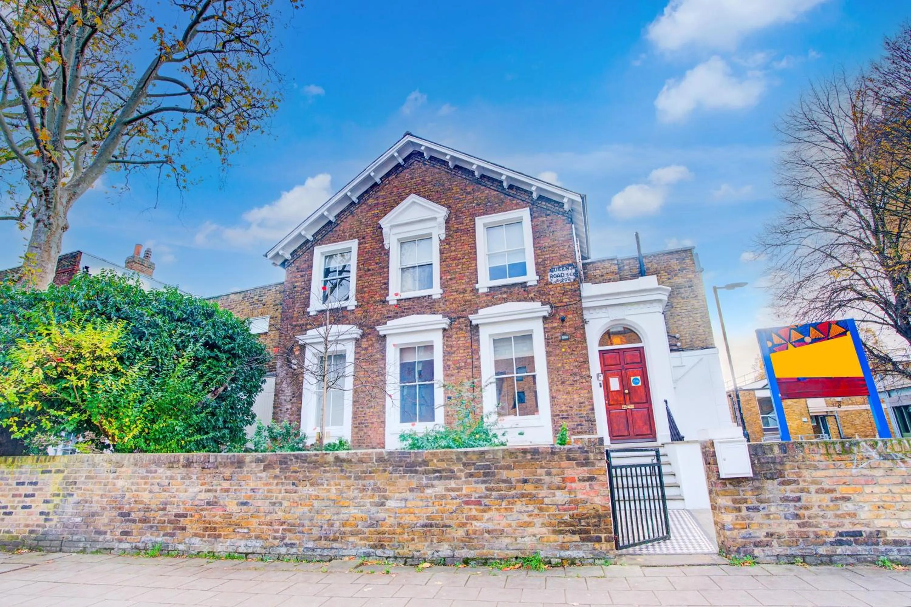 Property building in Dancenter Southwark Near London Bridge