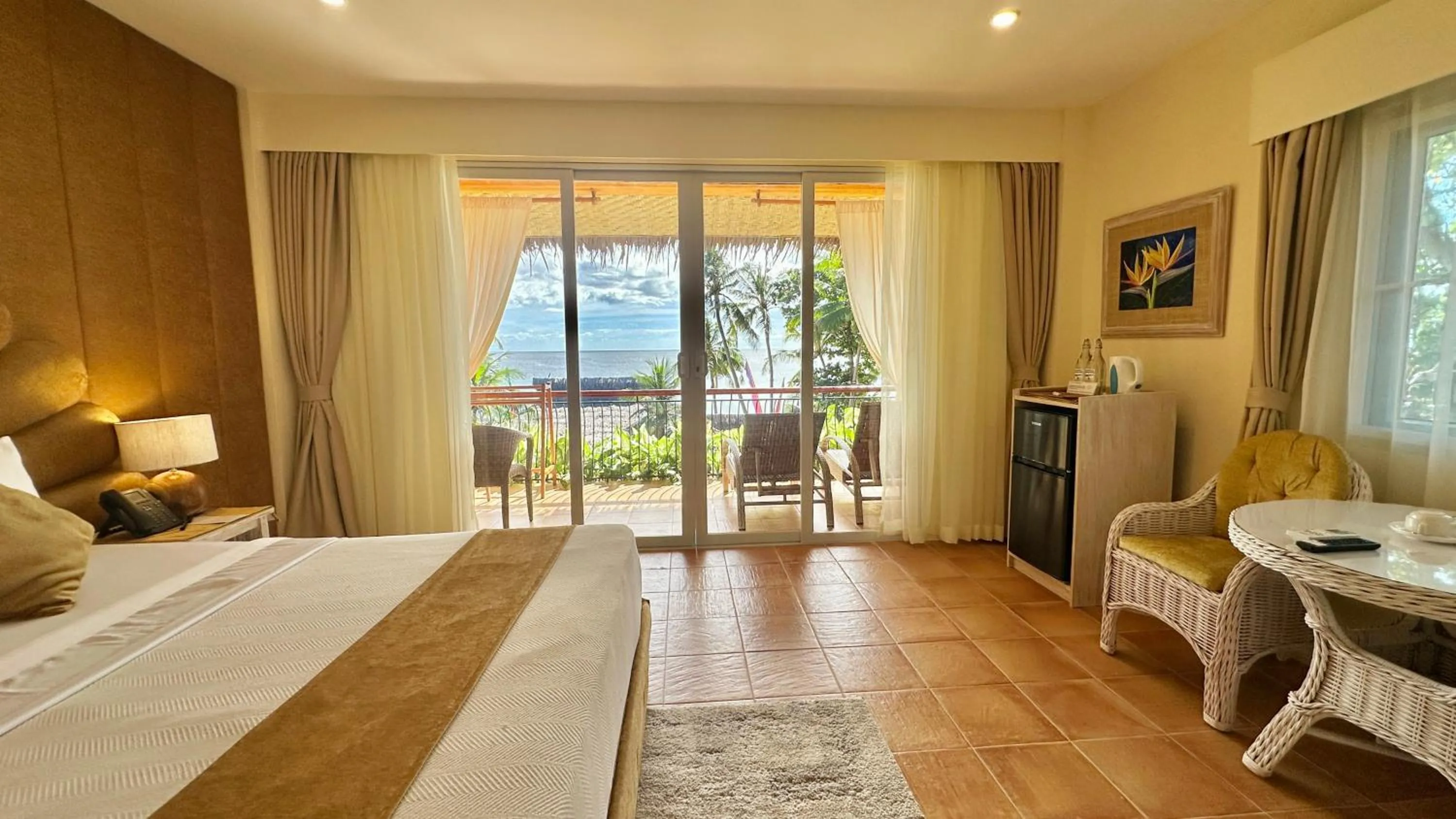 Bedroom, Bed in Coco Sunset Beach Resort