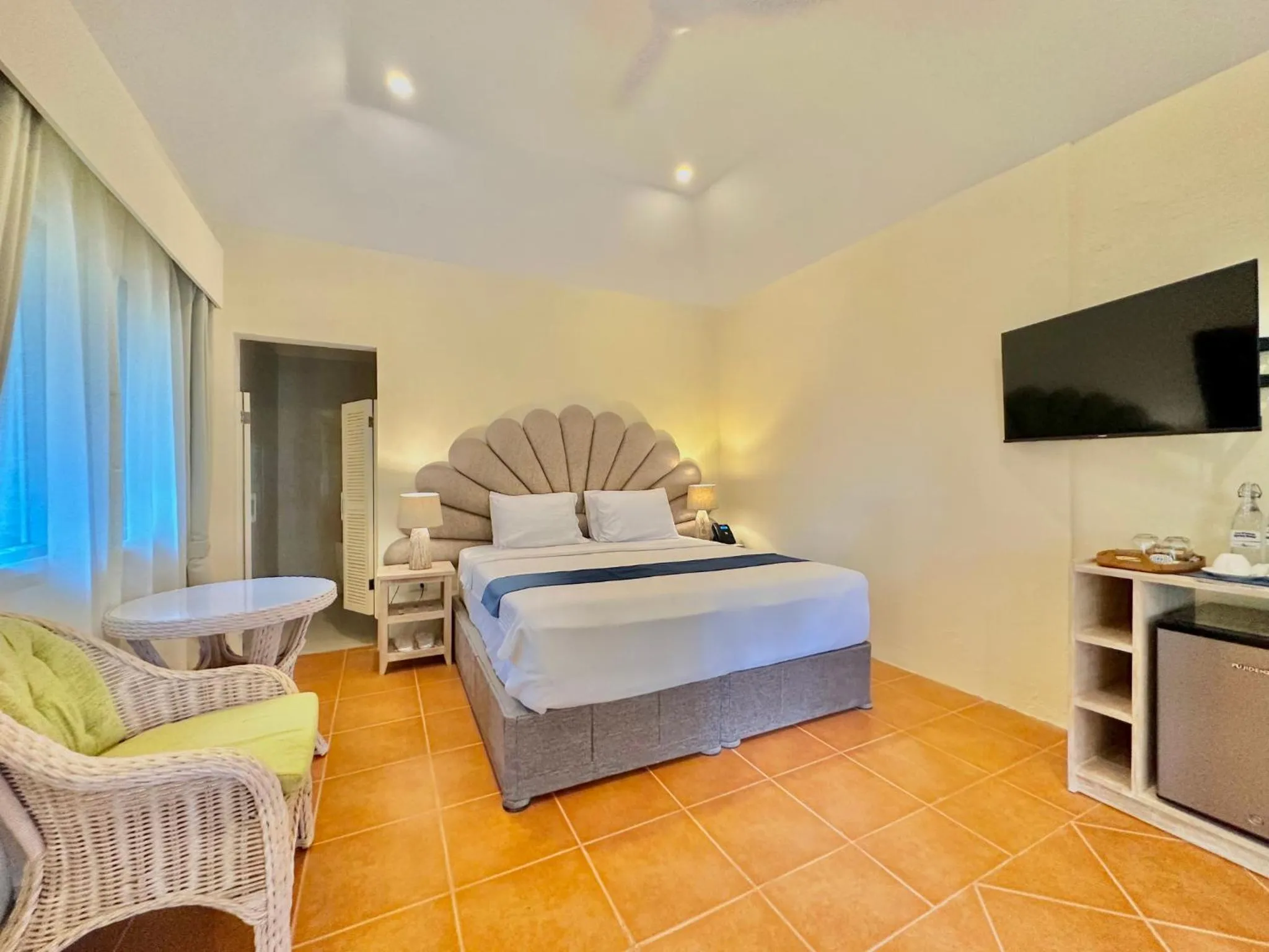 Bedroom, Bed in Coco Sunset Beach Resort