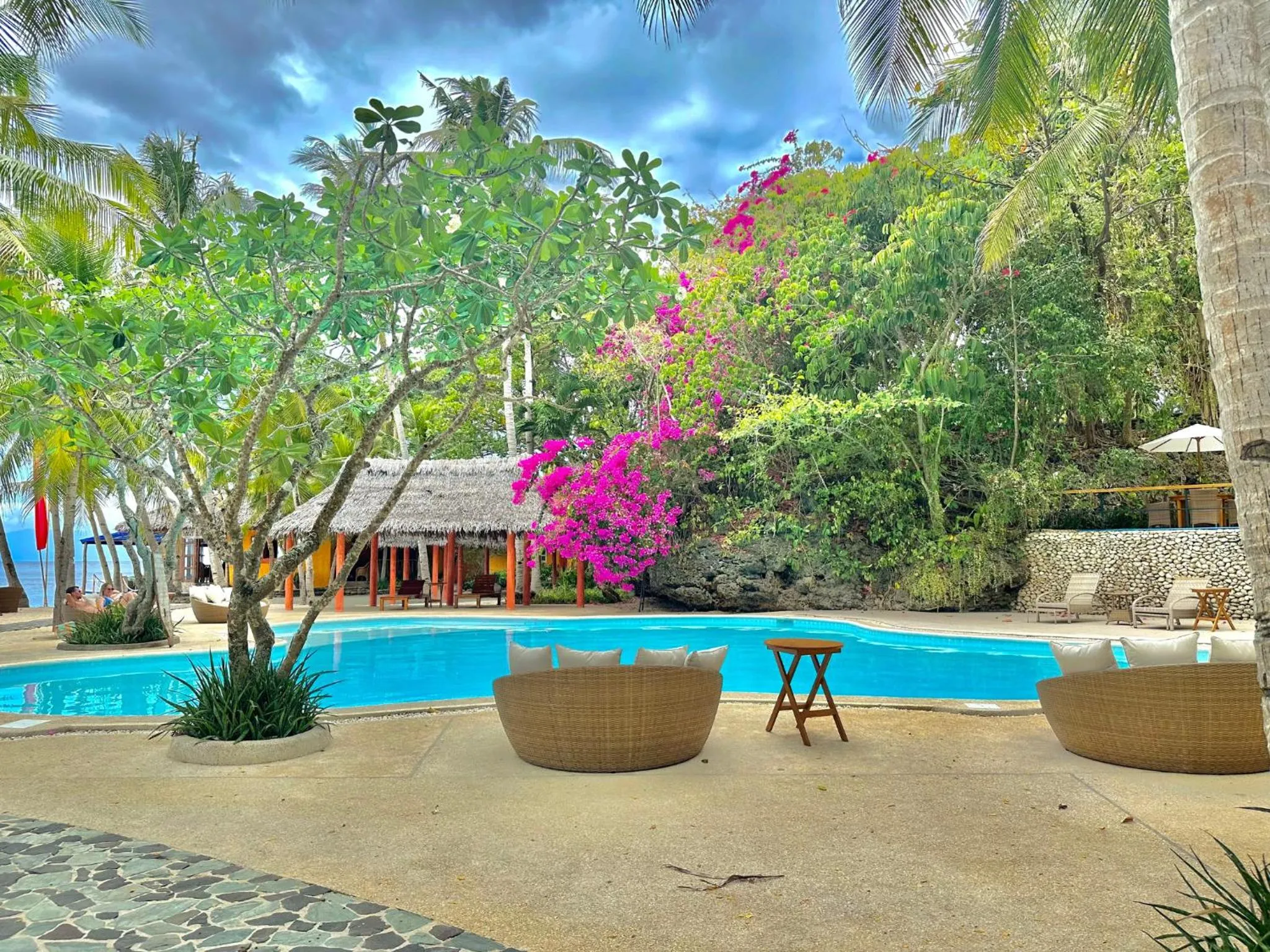 Swimming pool in Coco Sunset Beach Resort