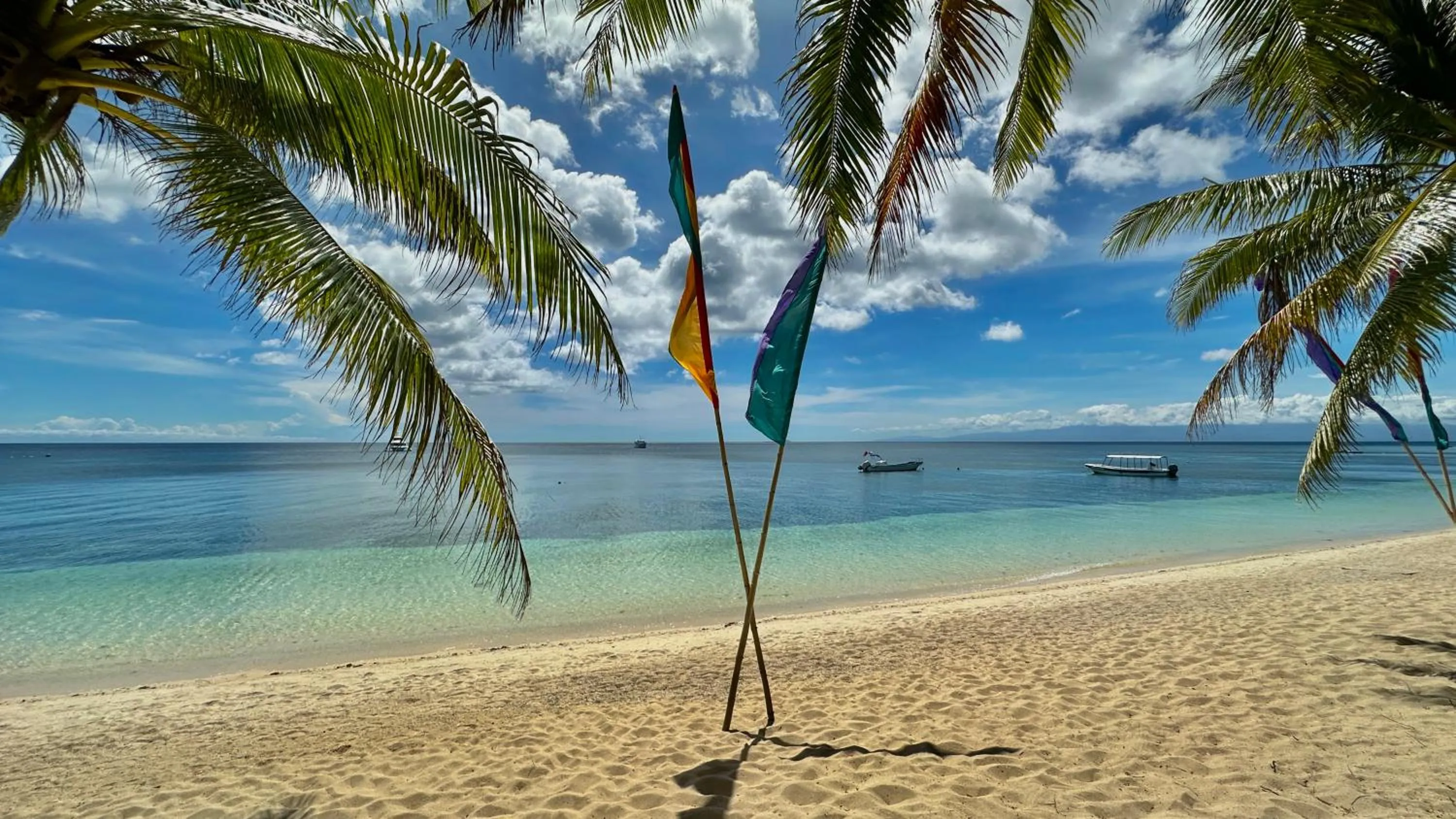 Beach in Coco Sunset Beach Resort