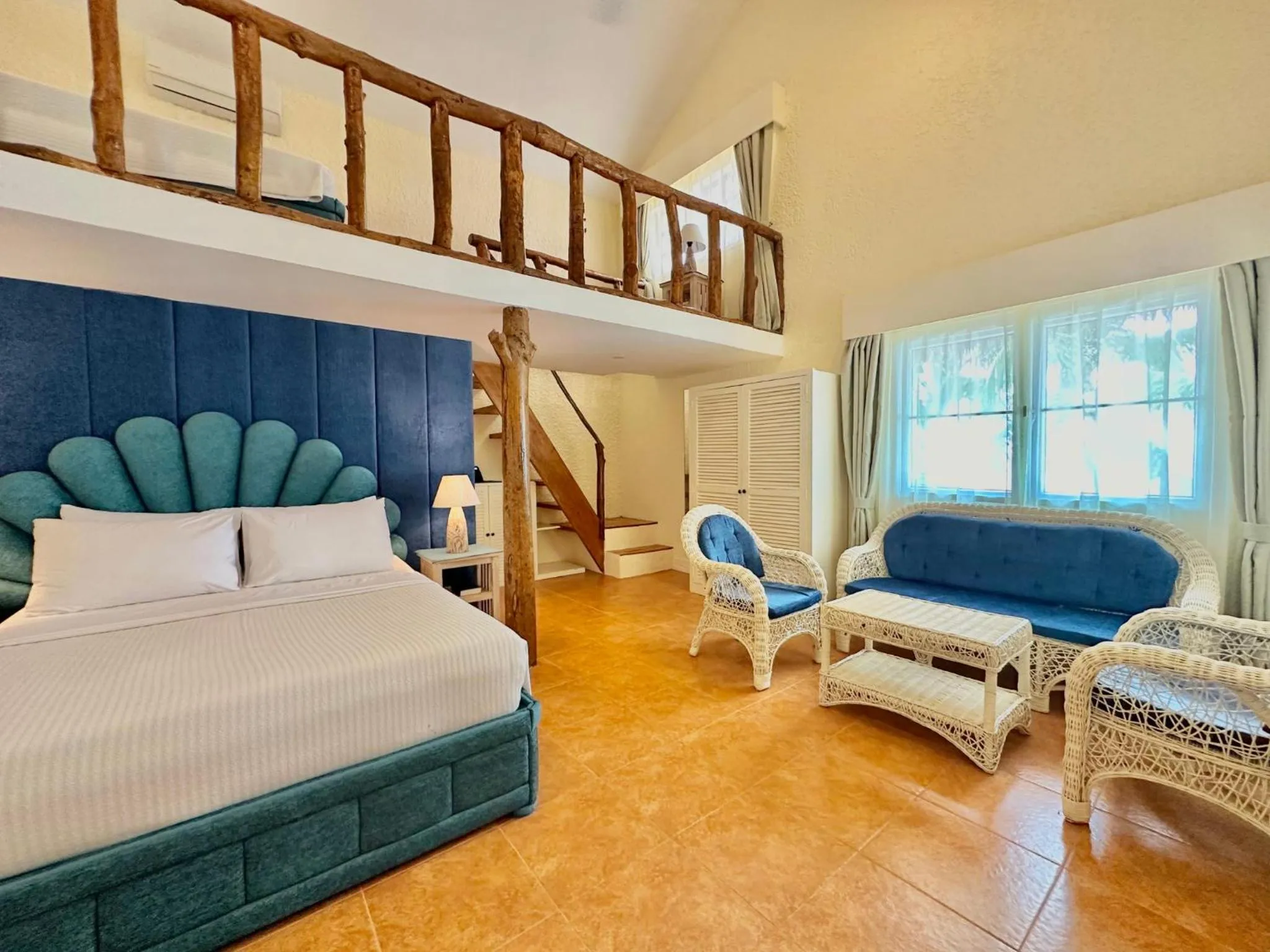 Bedroom, Bed in Coco Sunset Beach Resort