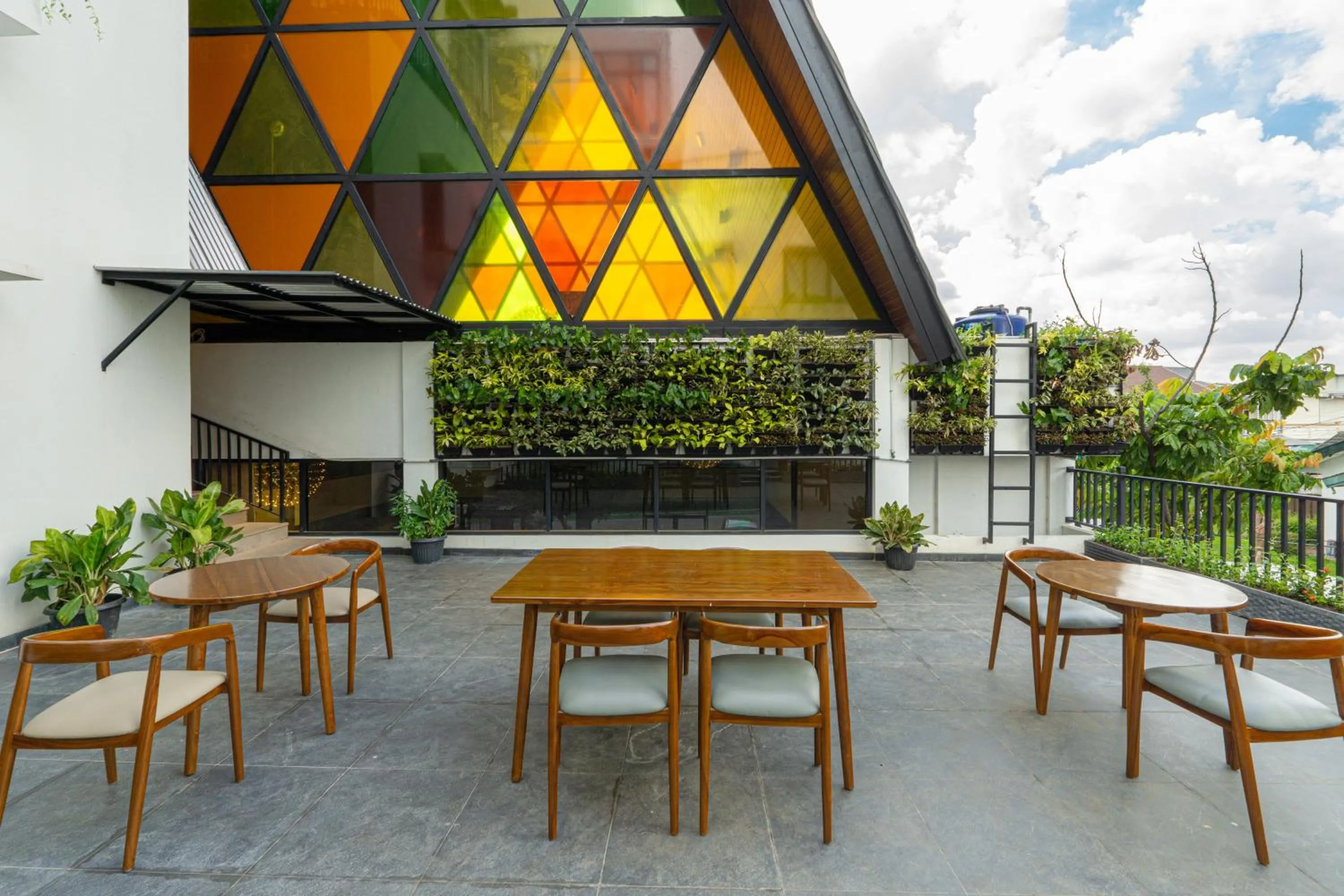 Balcony/Terrace in Svarnabumi Hotel