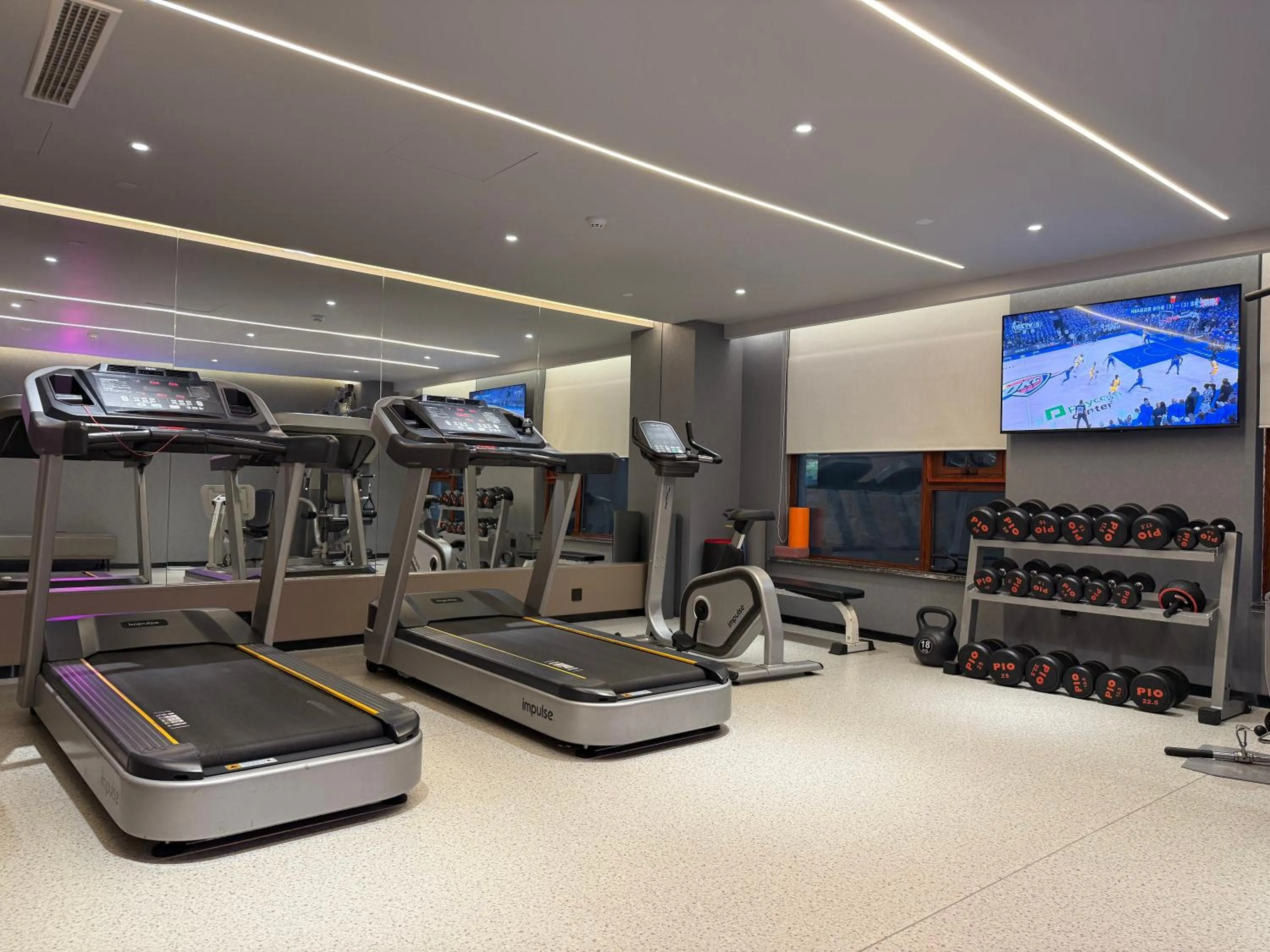 Fitness centre/facilities in Atour Hotel Qingdao May Fourth Square Yunxiao Road