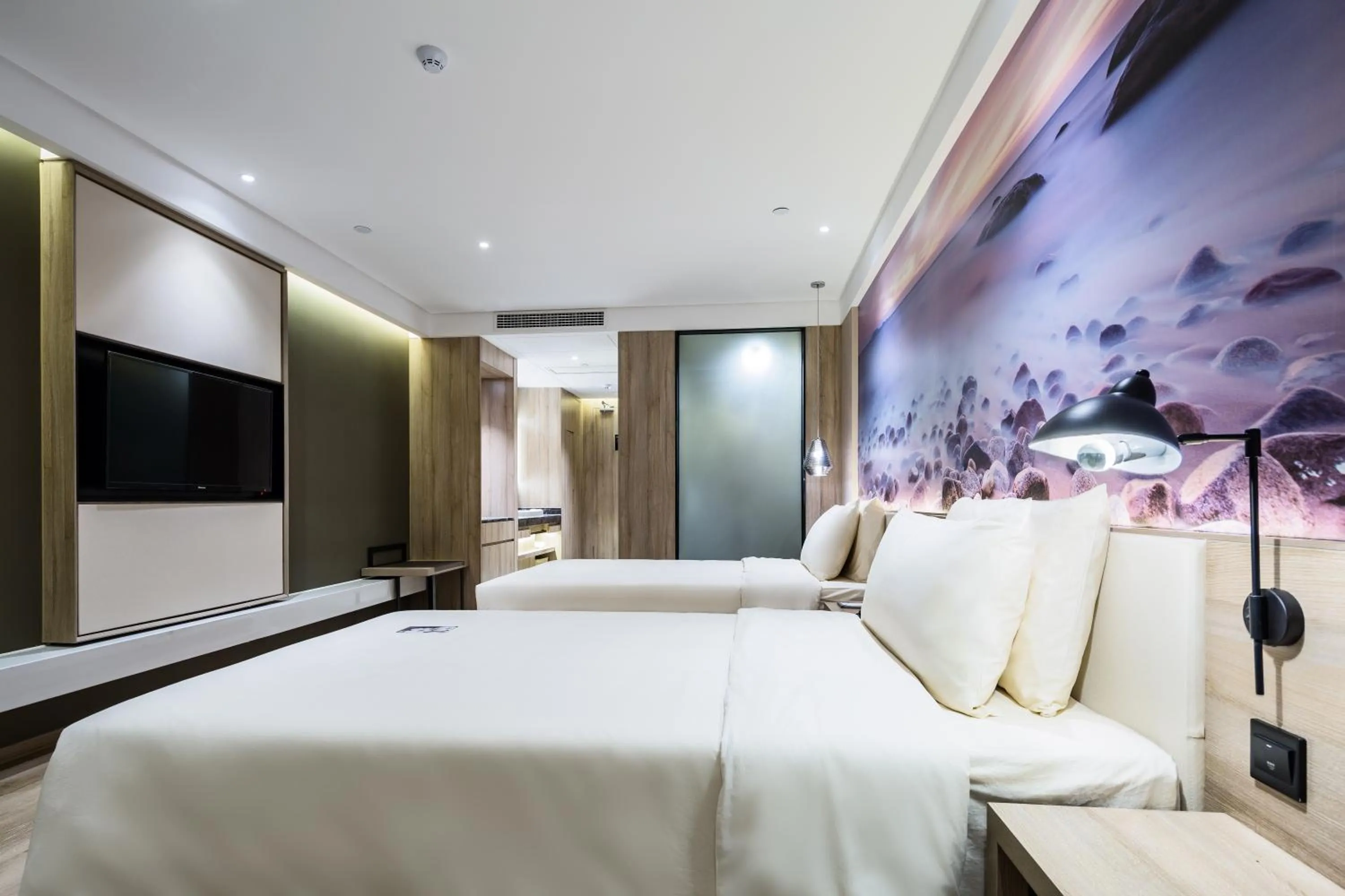 Bed in Atour Hotel Qingdao May Fourth Square Yunxiao Road