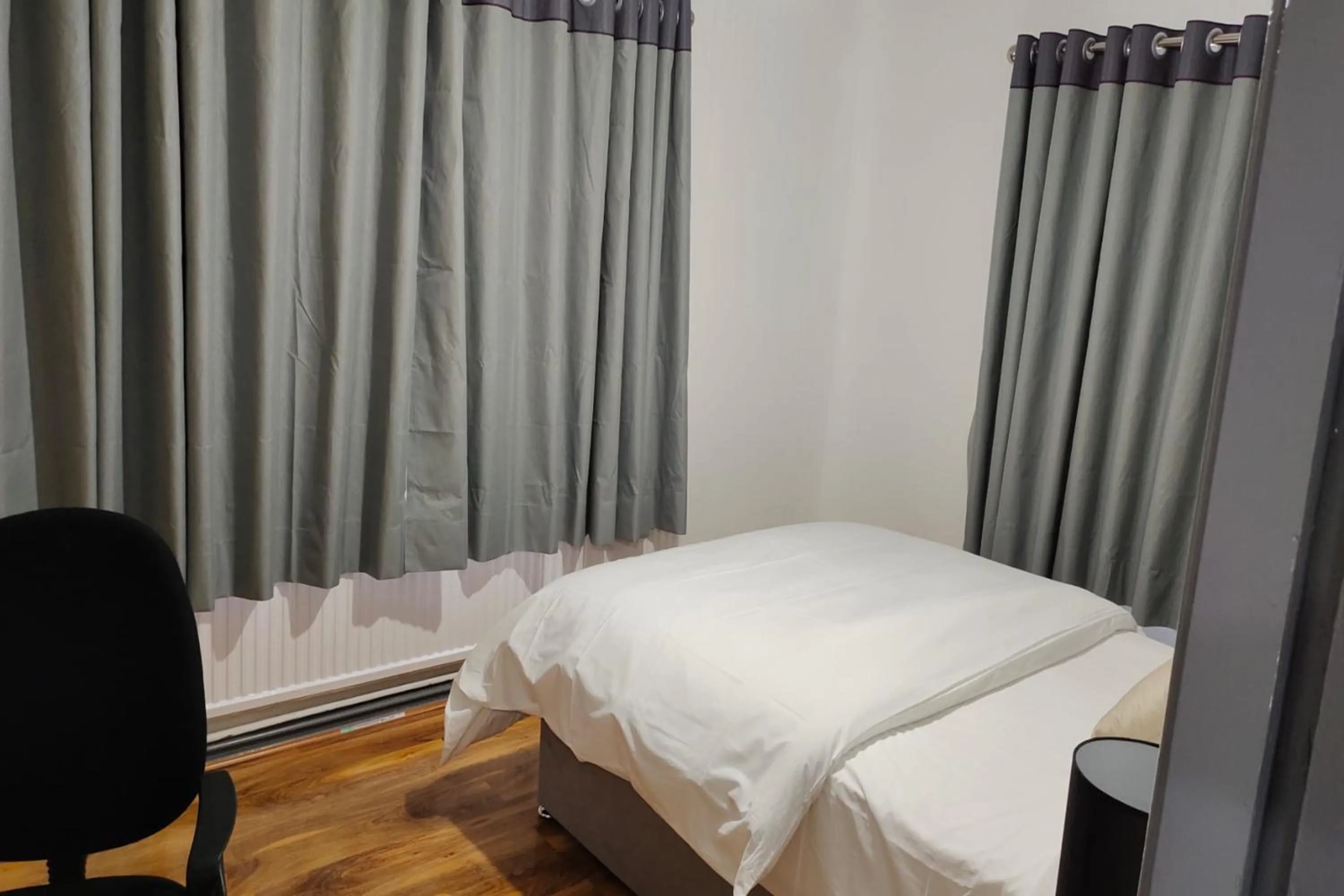 Bedroom, Bed in OYO St Philips Club House