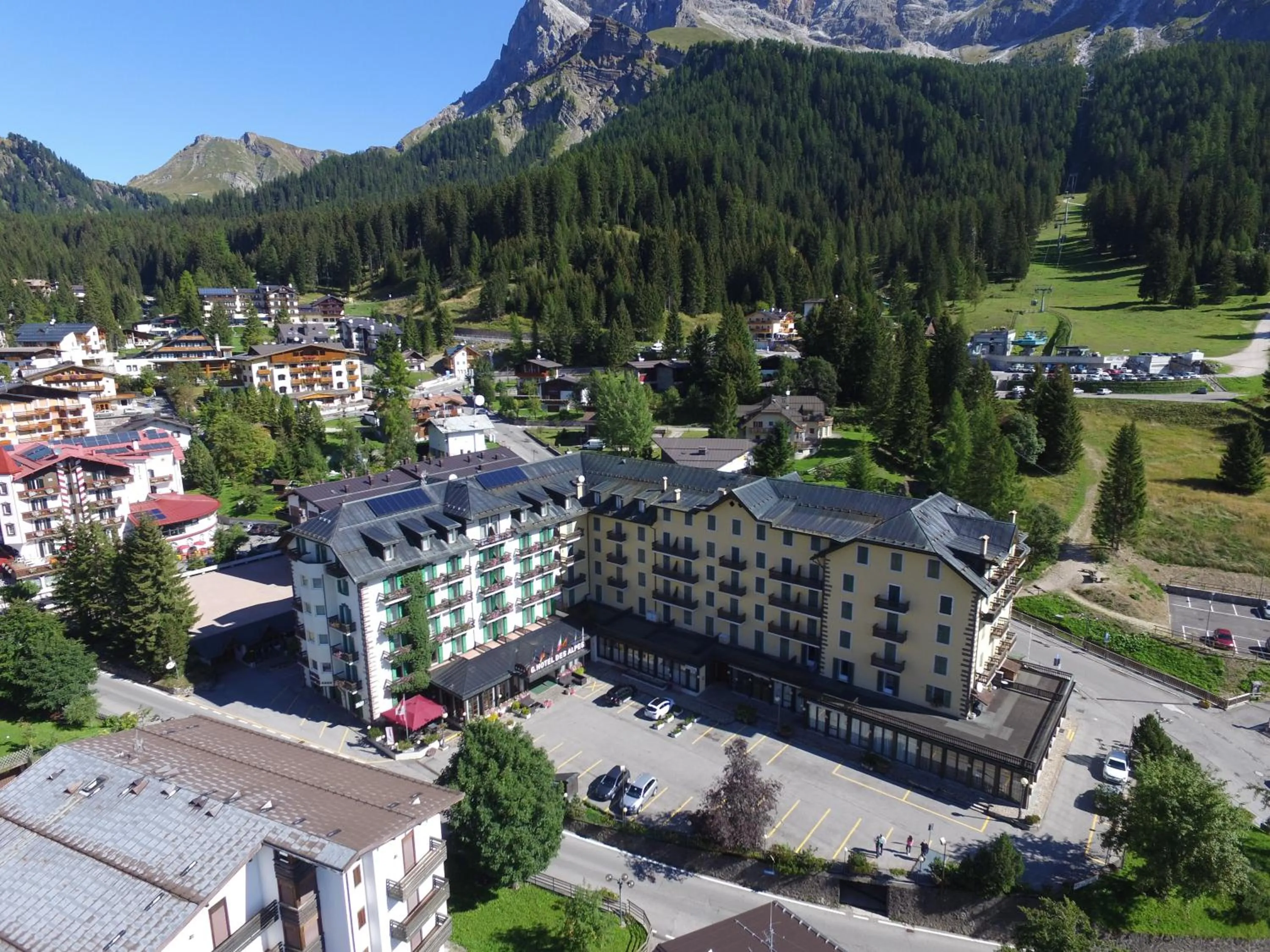 Bird's eye view in G. Hotel Des Alpes (Classic since 1912)