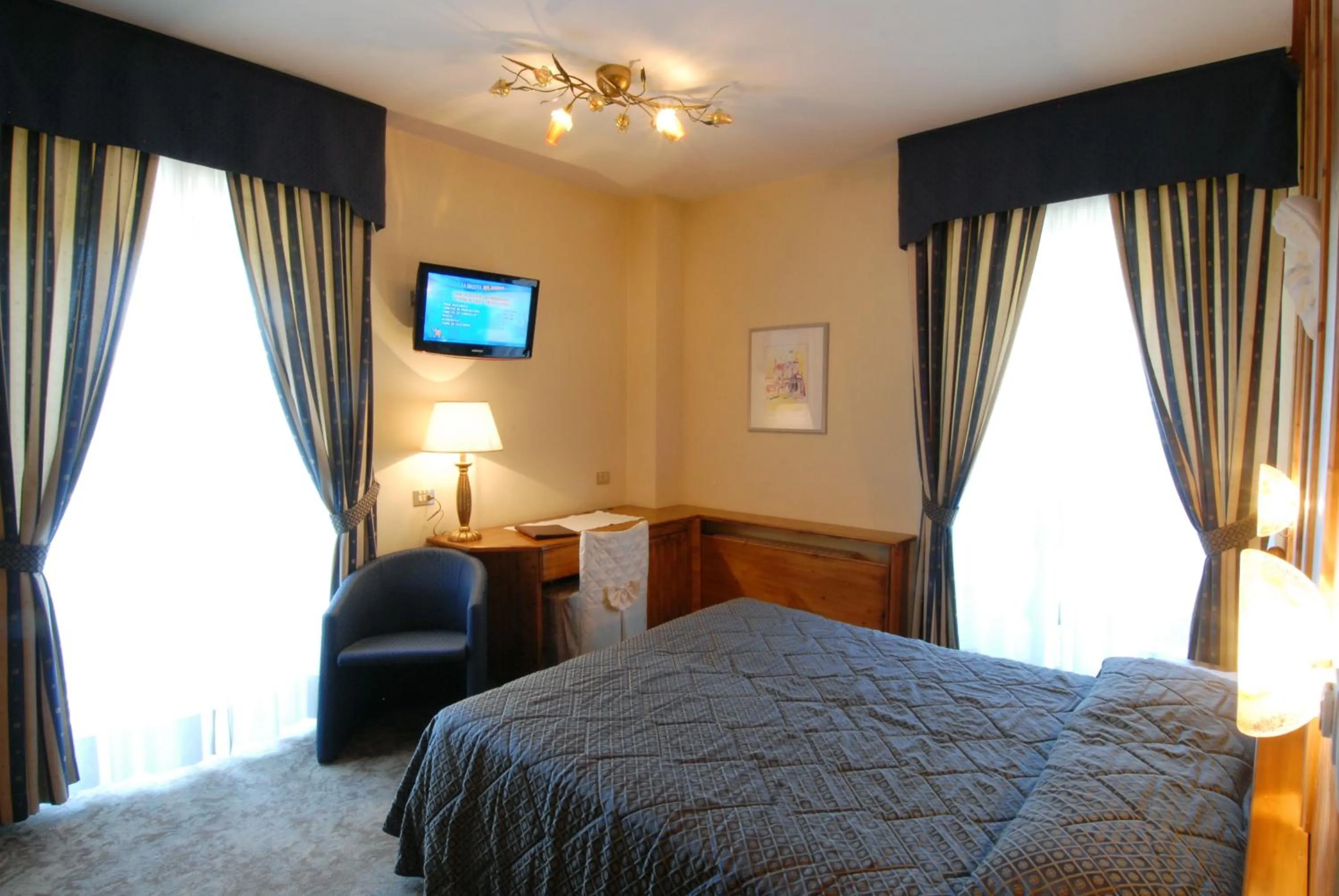 Bedroom, Bed in G. Hotel Des Alpes (Classic since 1912)