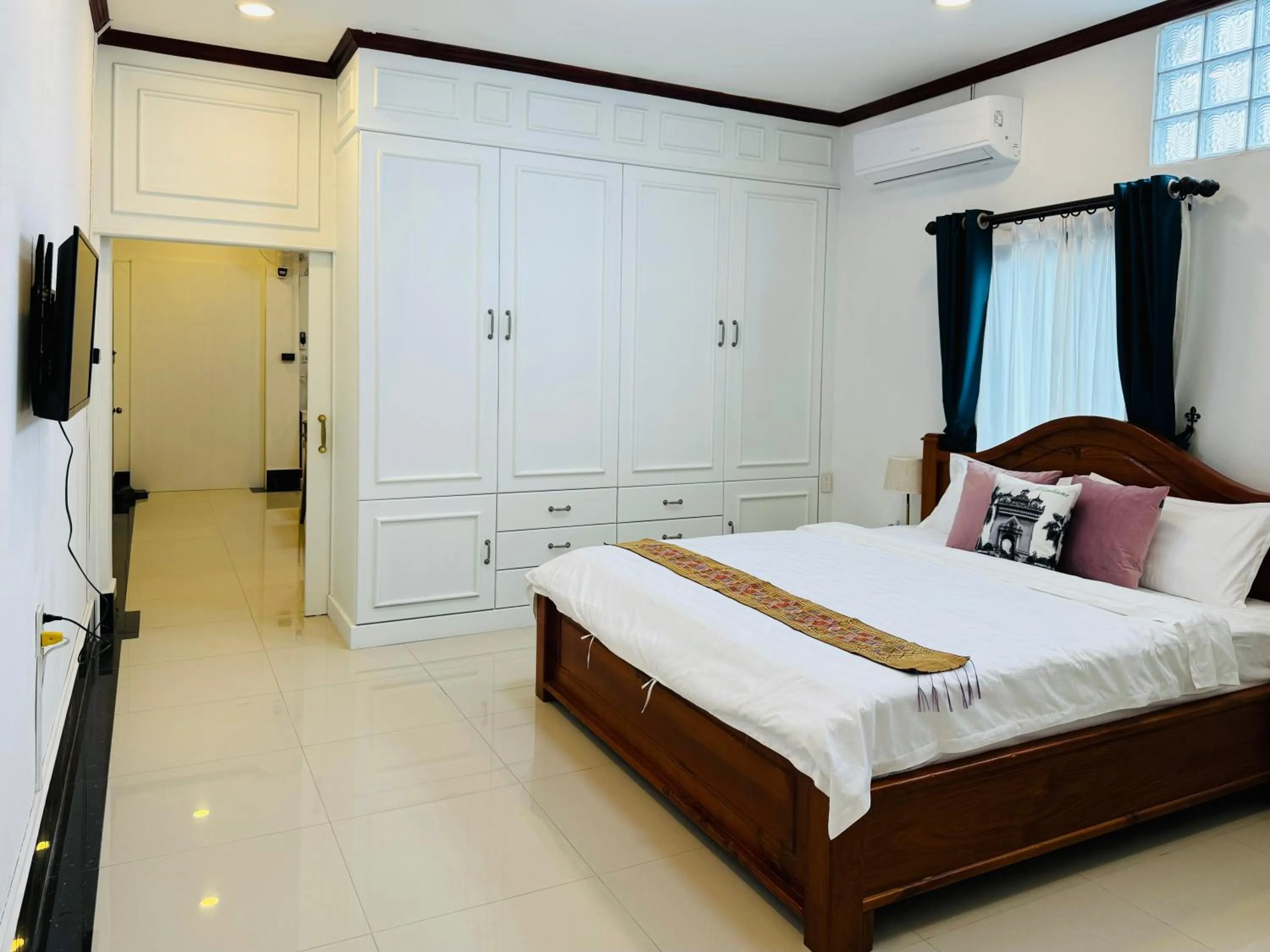 Bedroom, Bed in Vanida Hotel