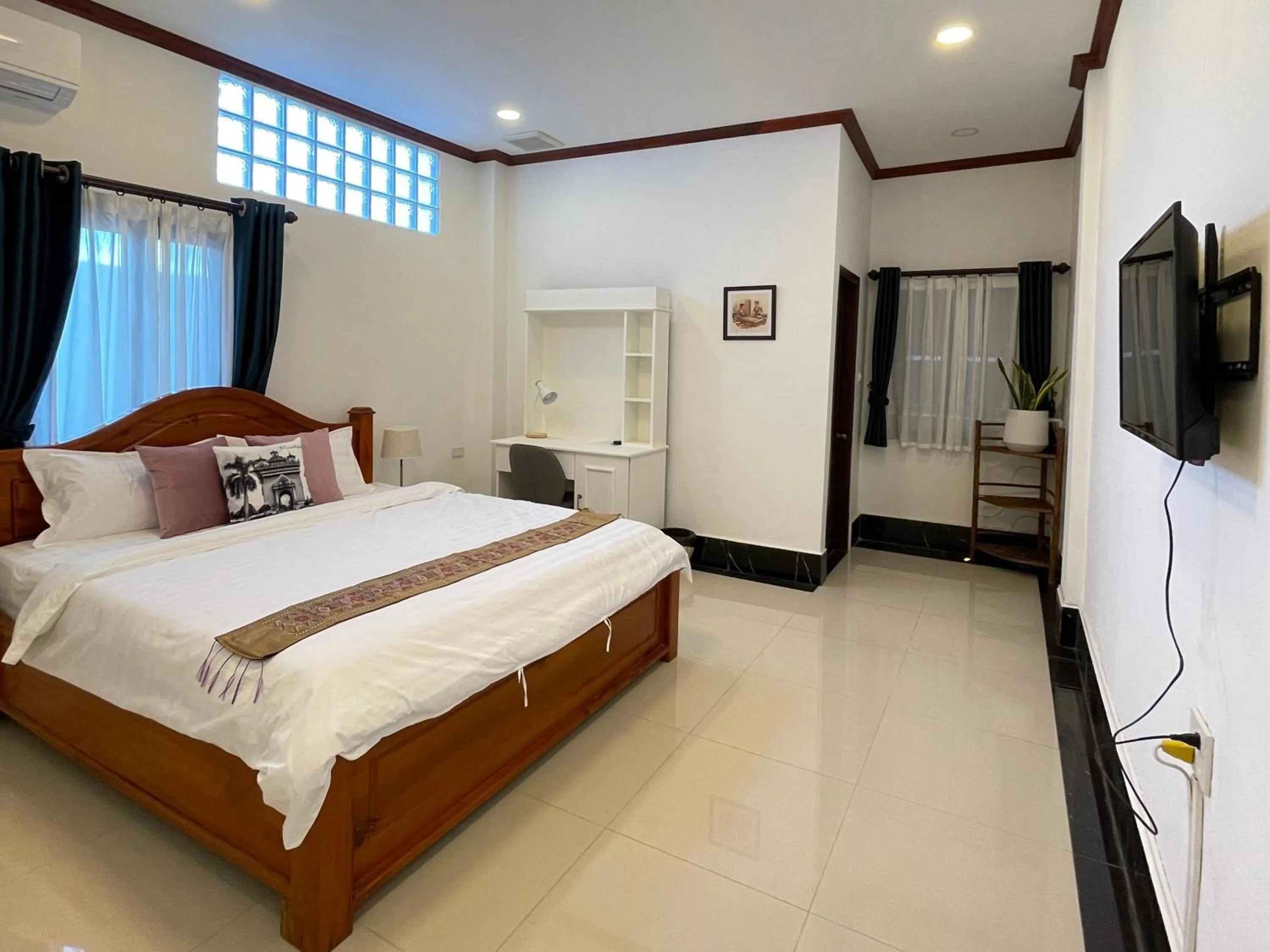 Bedroom, Bed in Vanida Hotel