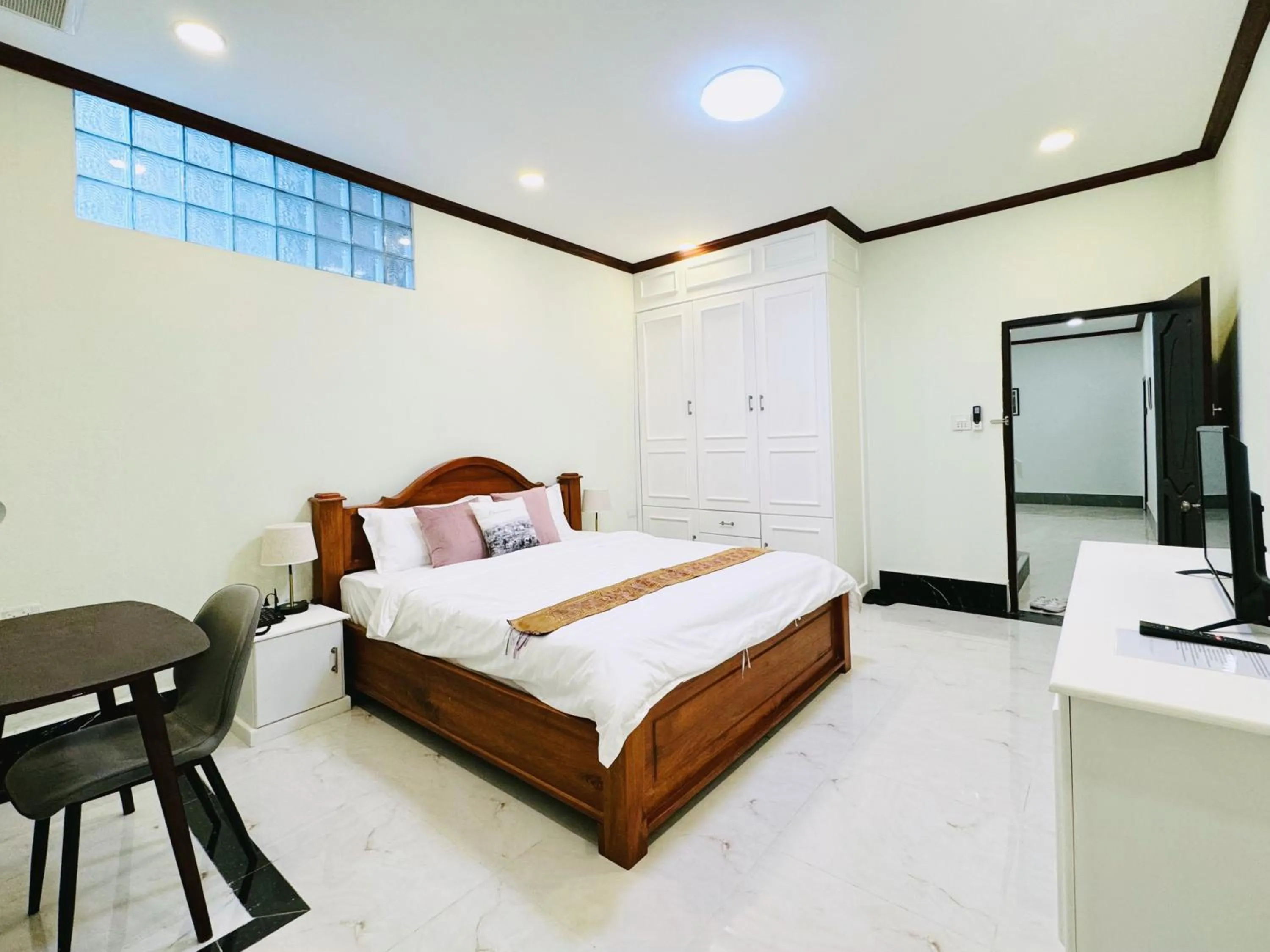 Bedroom, Bed in Vanida Hotel