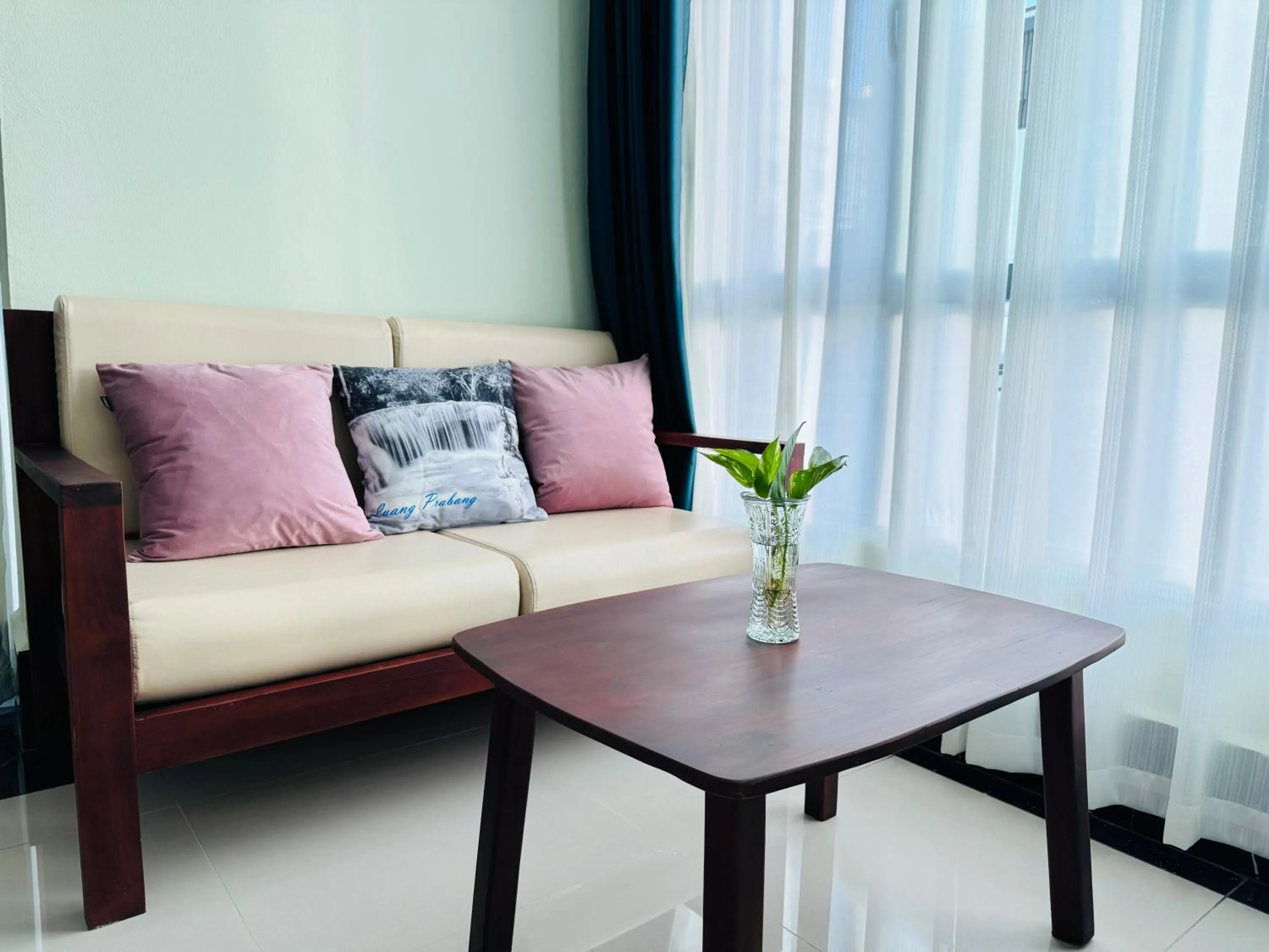 Seating area in Vanida Hotel