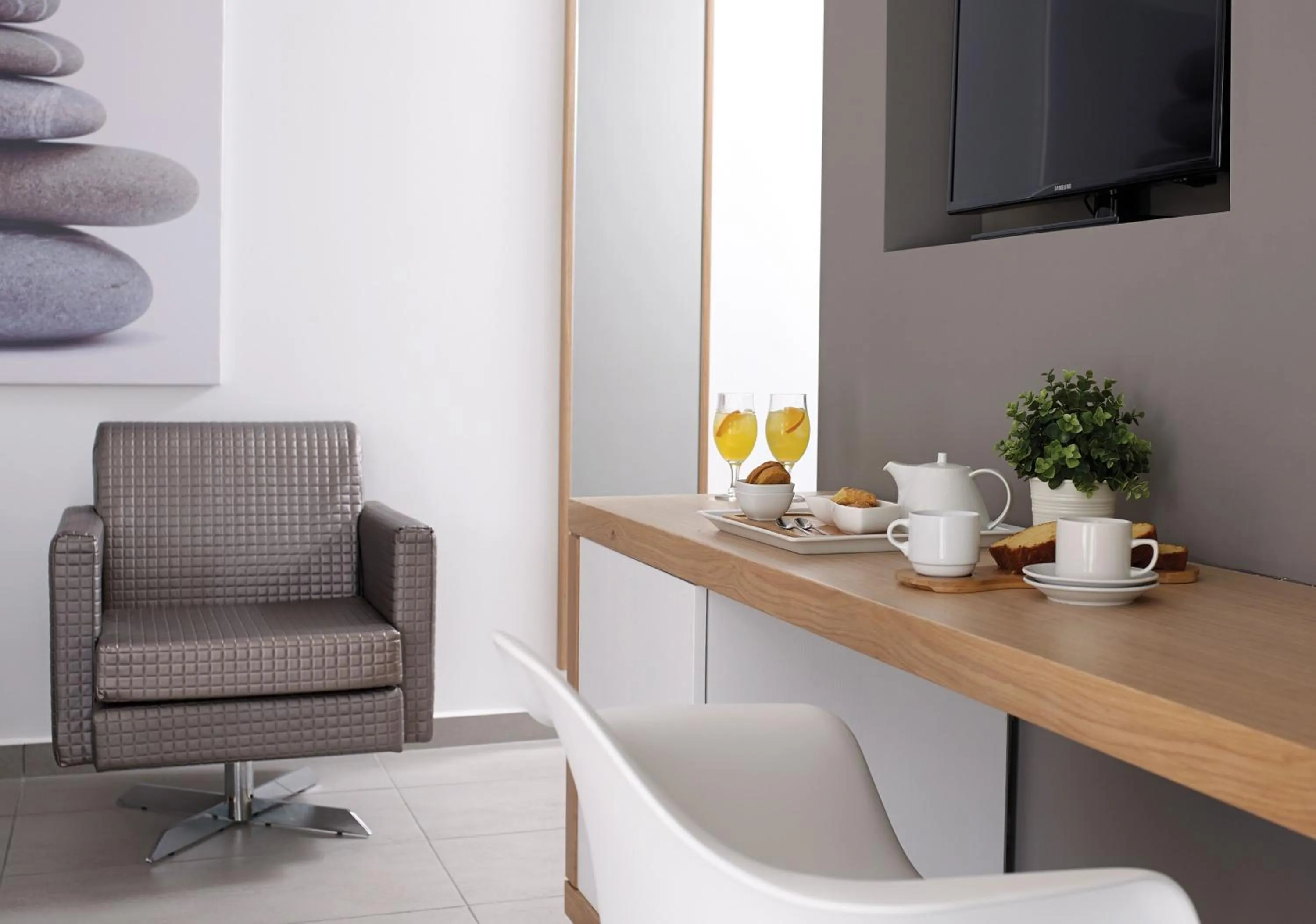 TV and multimedia in Atlantica Marmari Beach