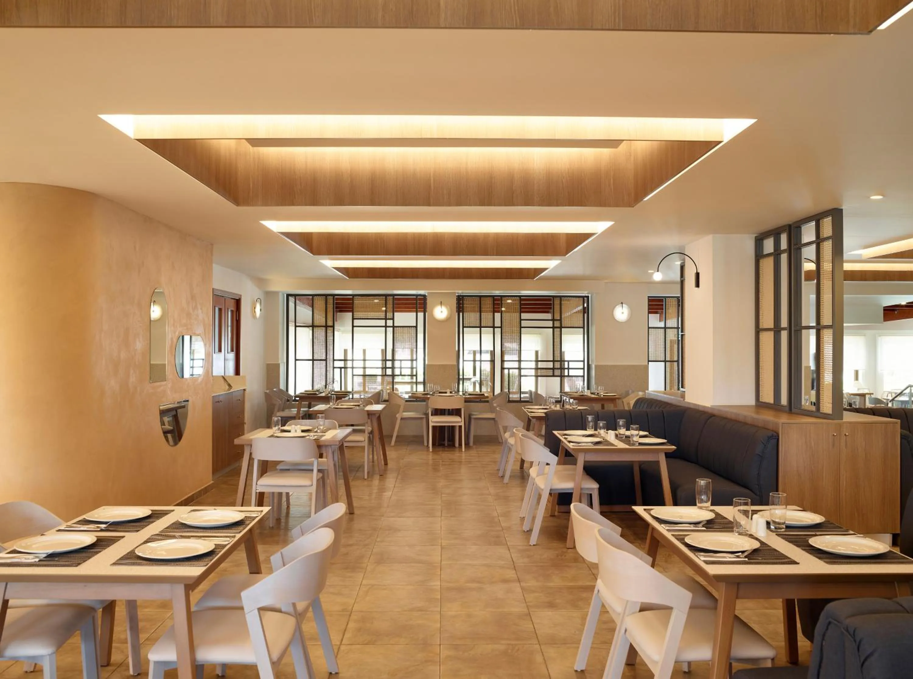 Restaurant/places to eat in Atlantica Marmari Beach