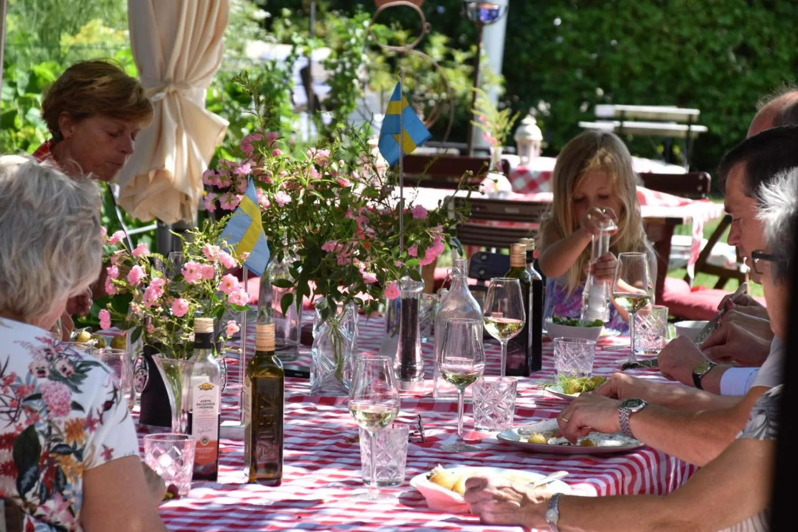 Patio in Sydkustens at Pillehill