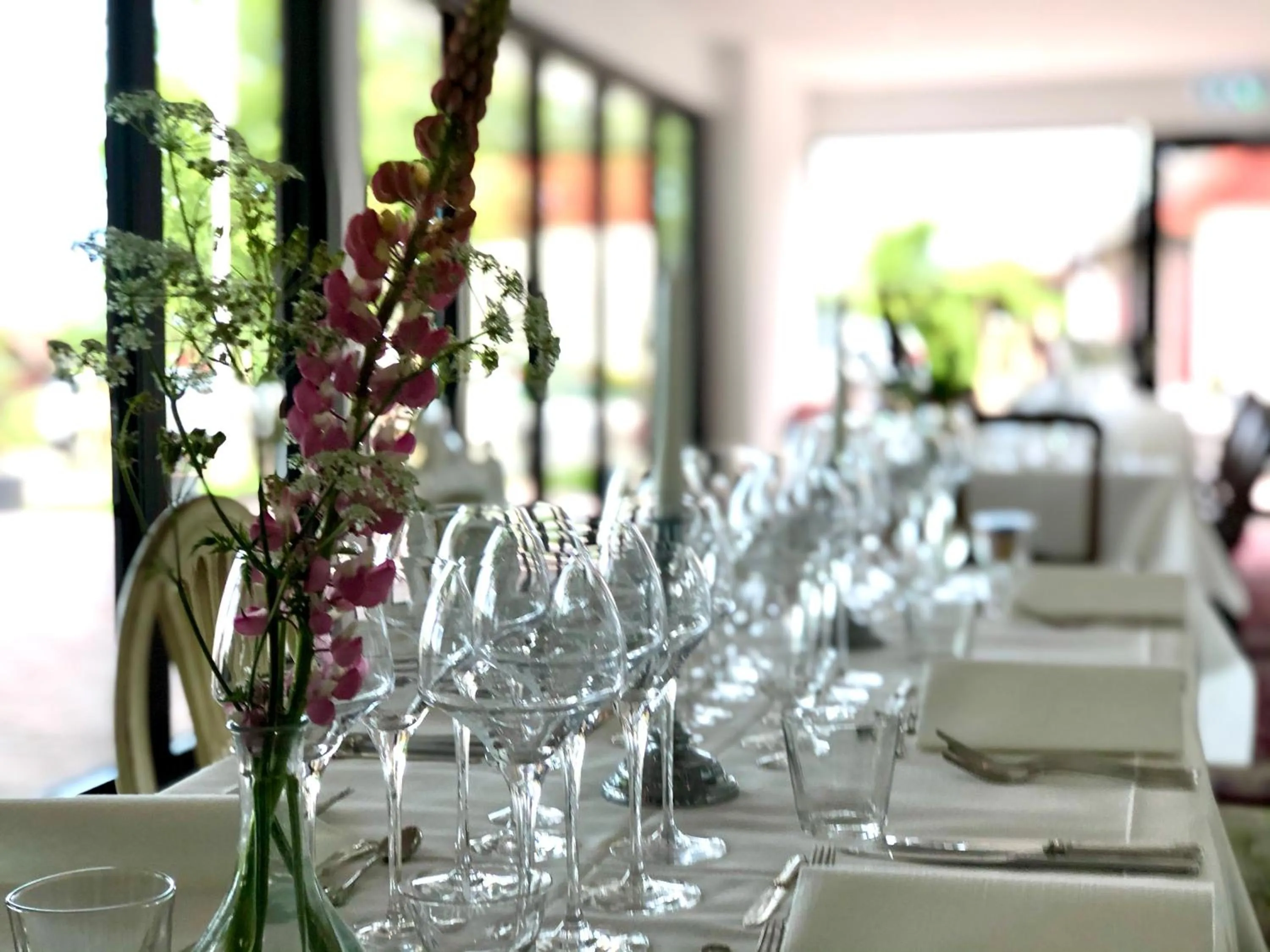 Restaurant/places to eat in Sydkustens at Pillehill