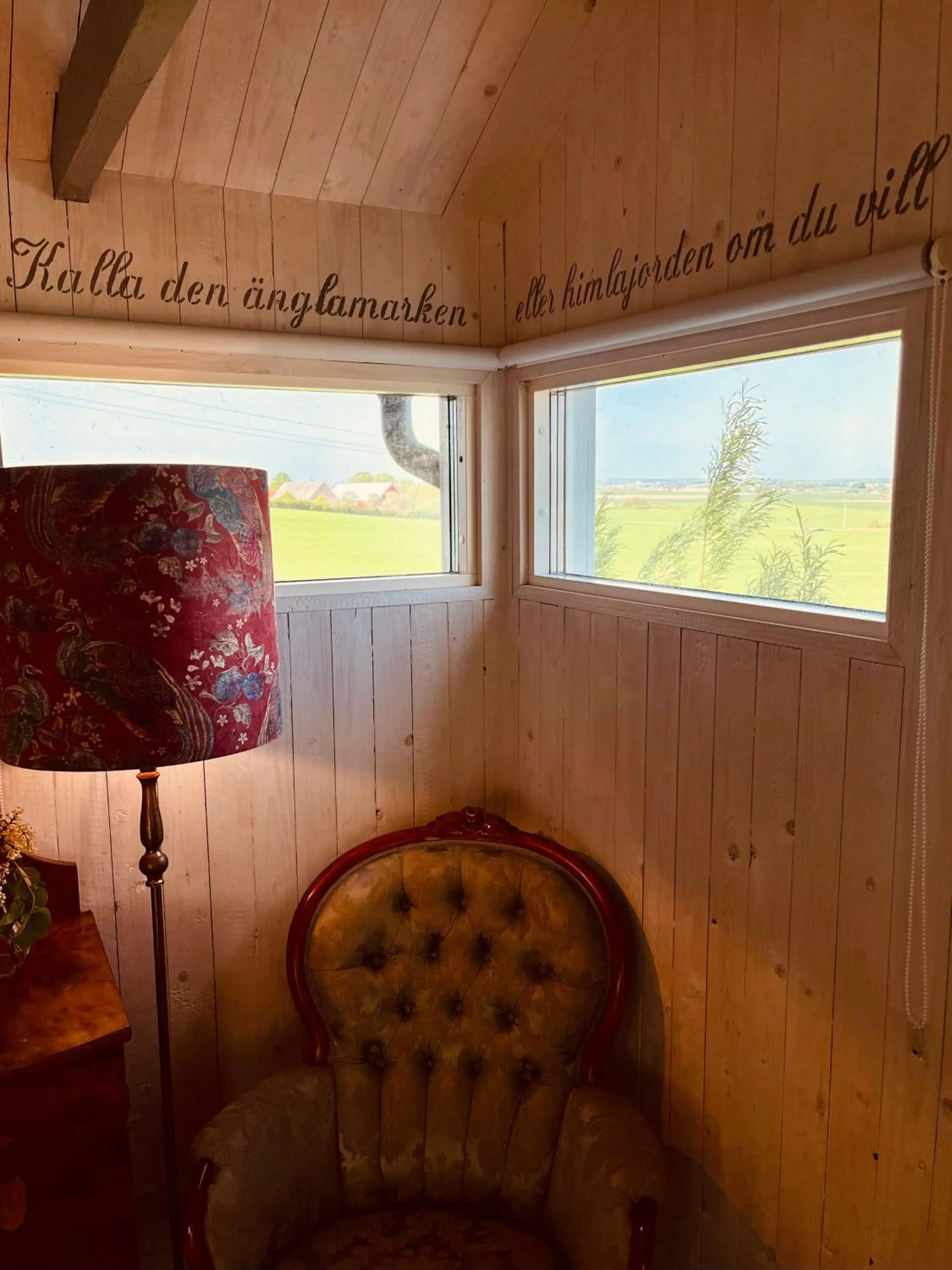 TV and multimedia in Sydkustens at Pillehill