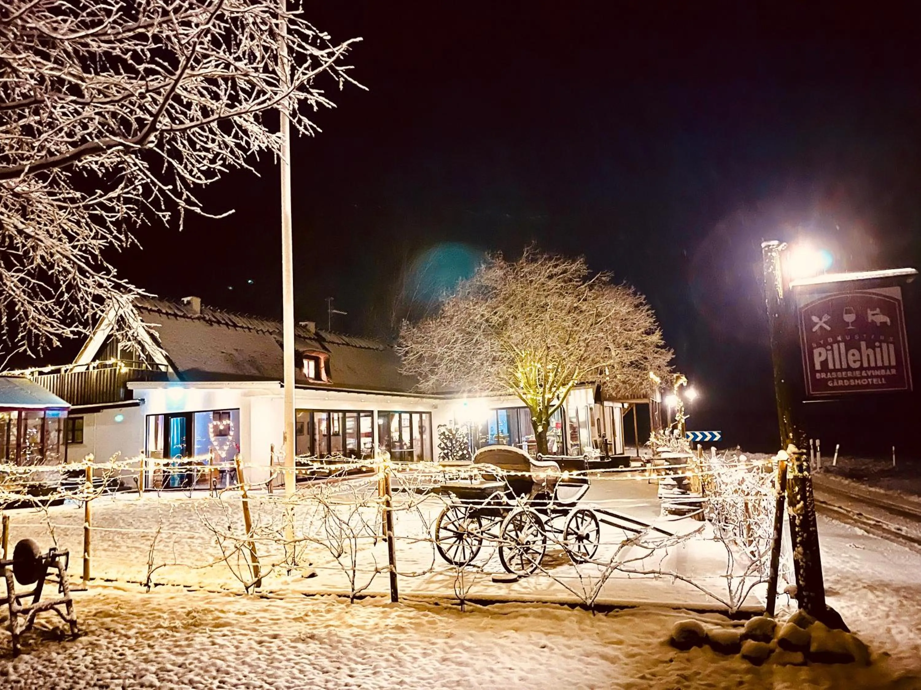 Restaurant/places to eat in Sydkustens at Pillehill