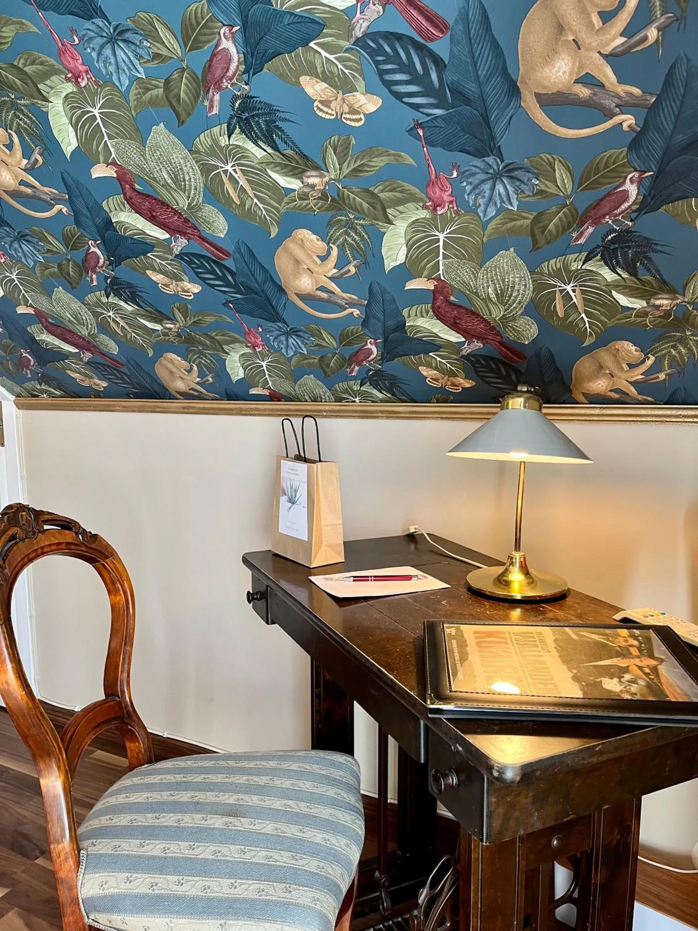 Decorative detail in Sydkustens at Pillehill