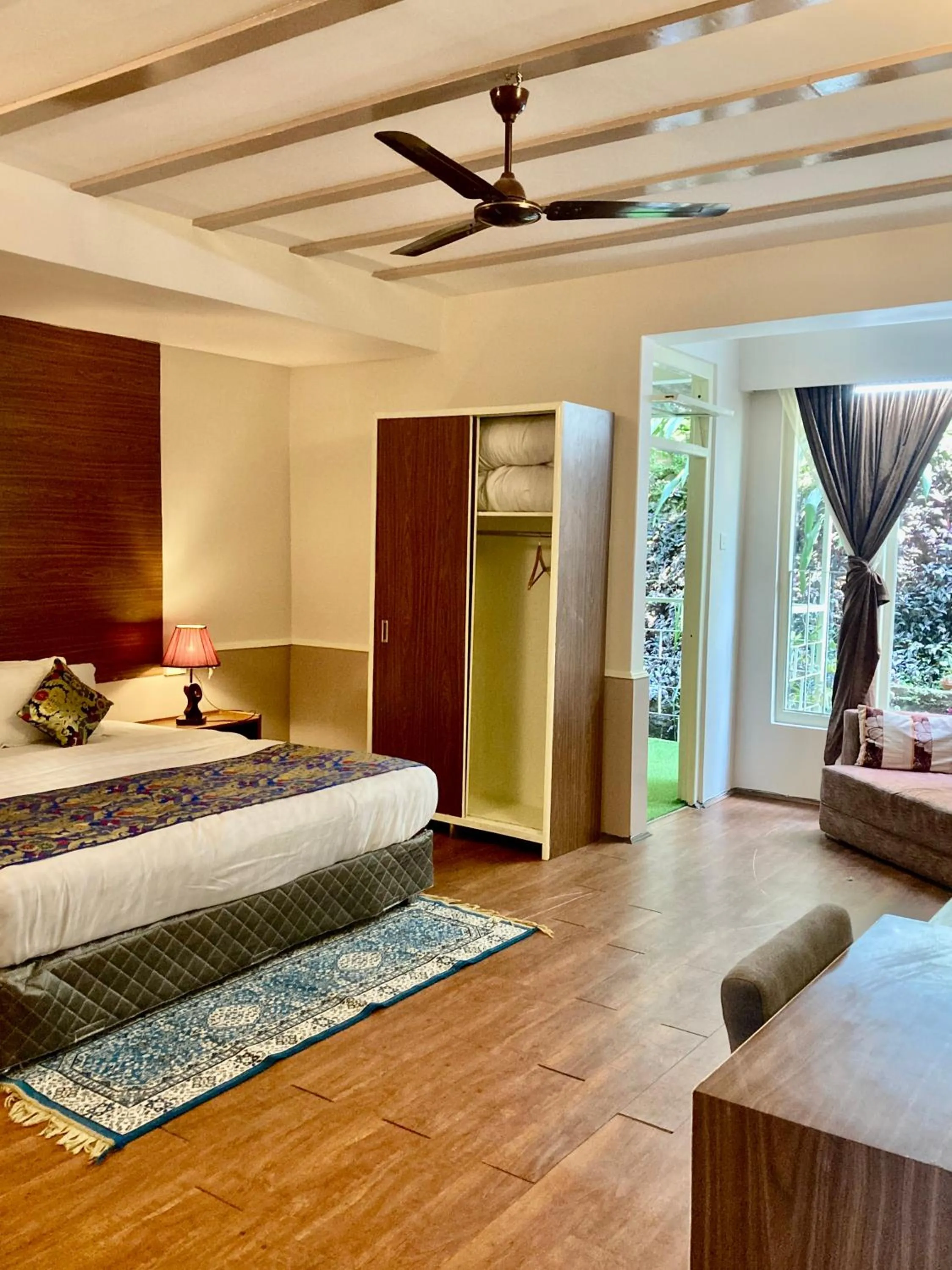 Bed in MayaTels - Maya Inn, Gangtok