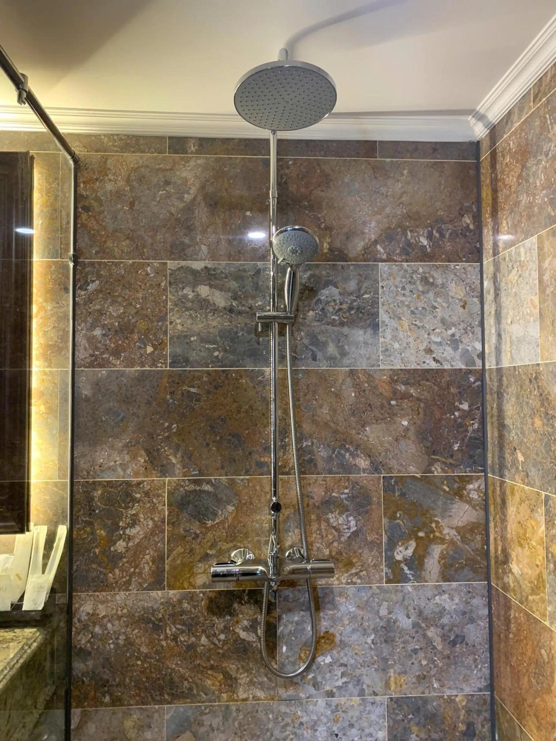 Bathroom in The Room Hotel - Starbucks